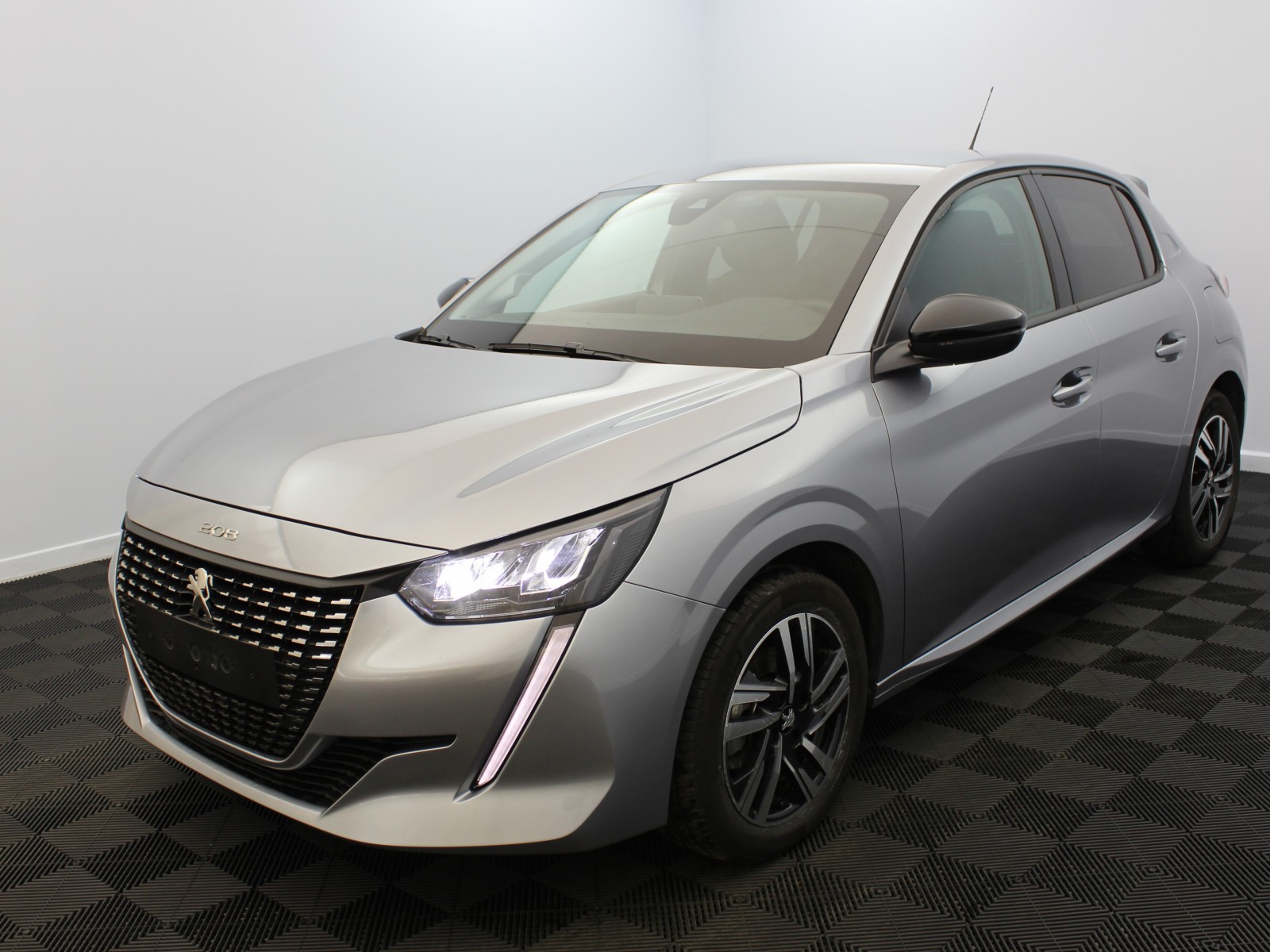 PEUGEOT - 208 - #185031 - 11