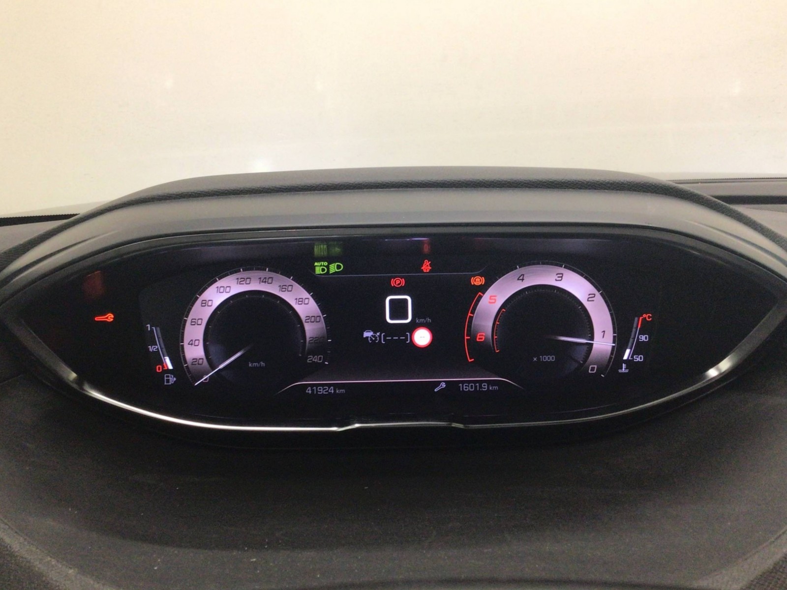 PEUGEOT - 5008 - #181314 - 27