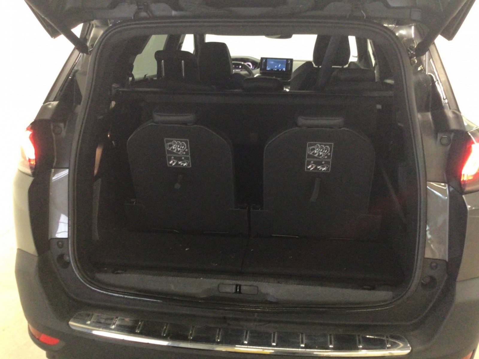 PEUGEOT - 5008 - #181314 - 28