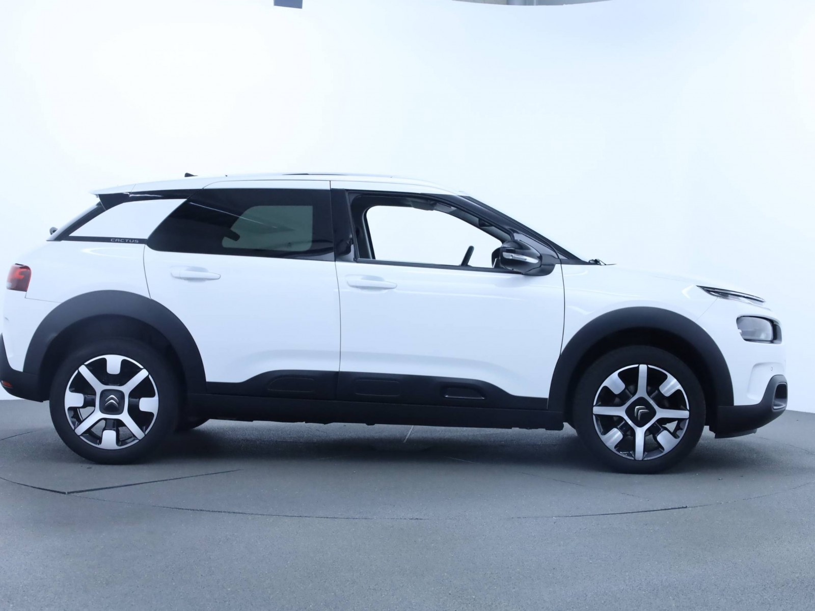 CITROEN - C4 CACTUS - #185286 - 11