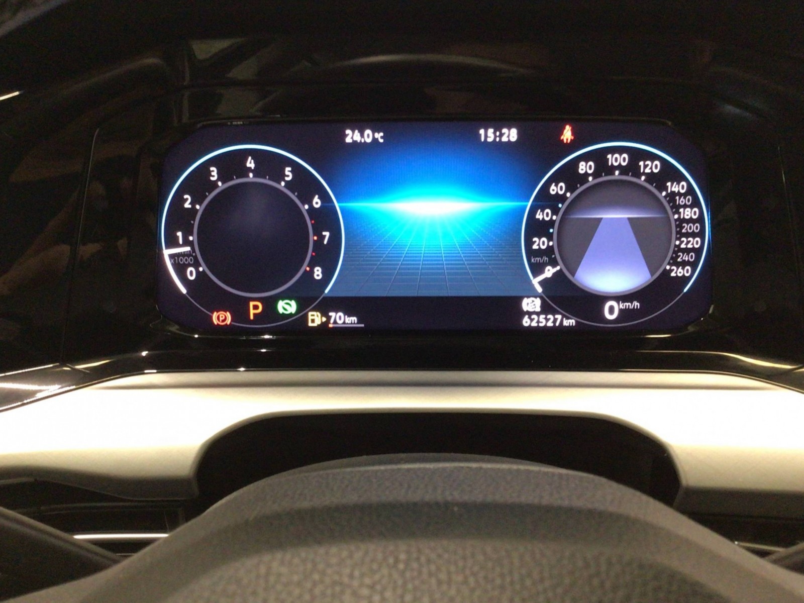 VOLKSWAGEN - GOLF - #183503 - 12
