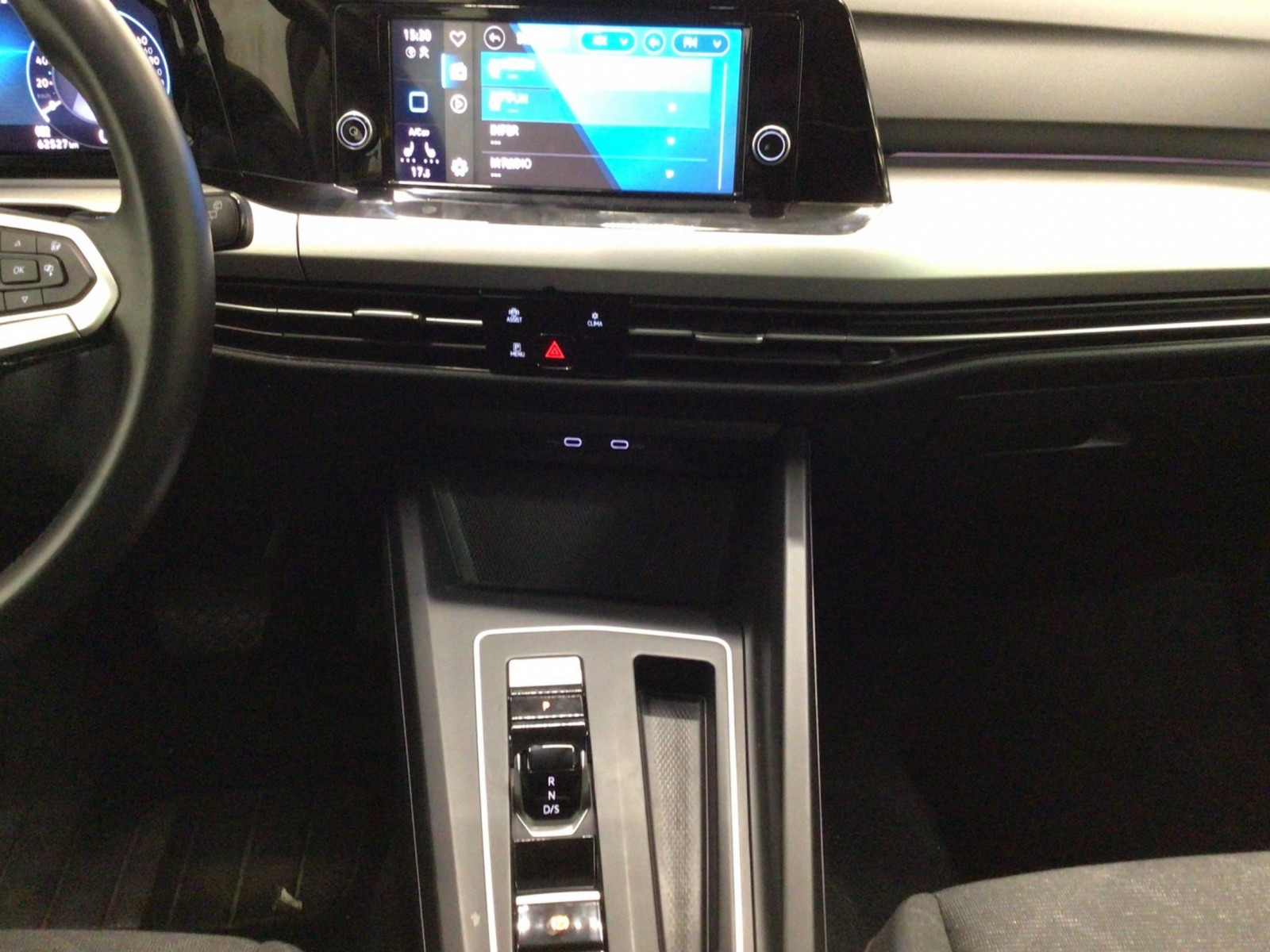 VOLKSWAGEN - GOLF - #183503 - 14