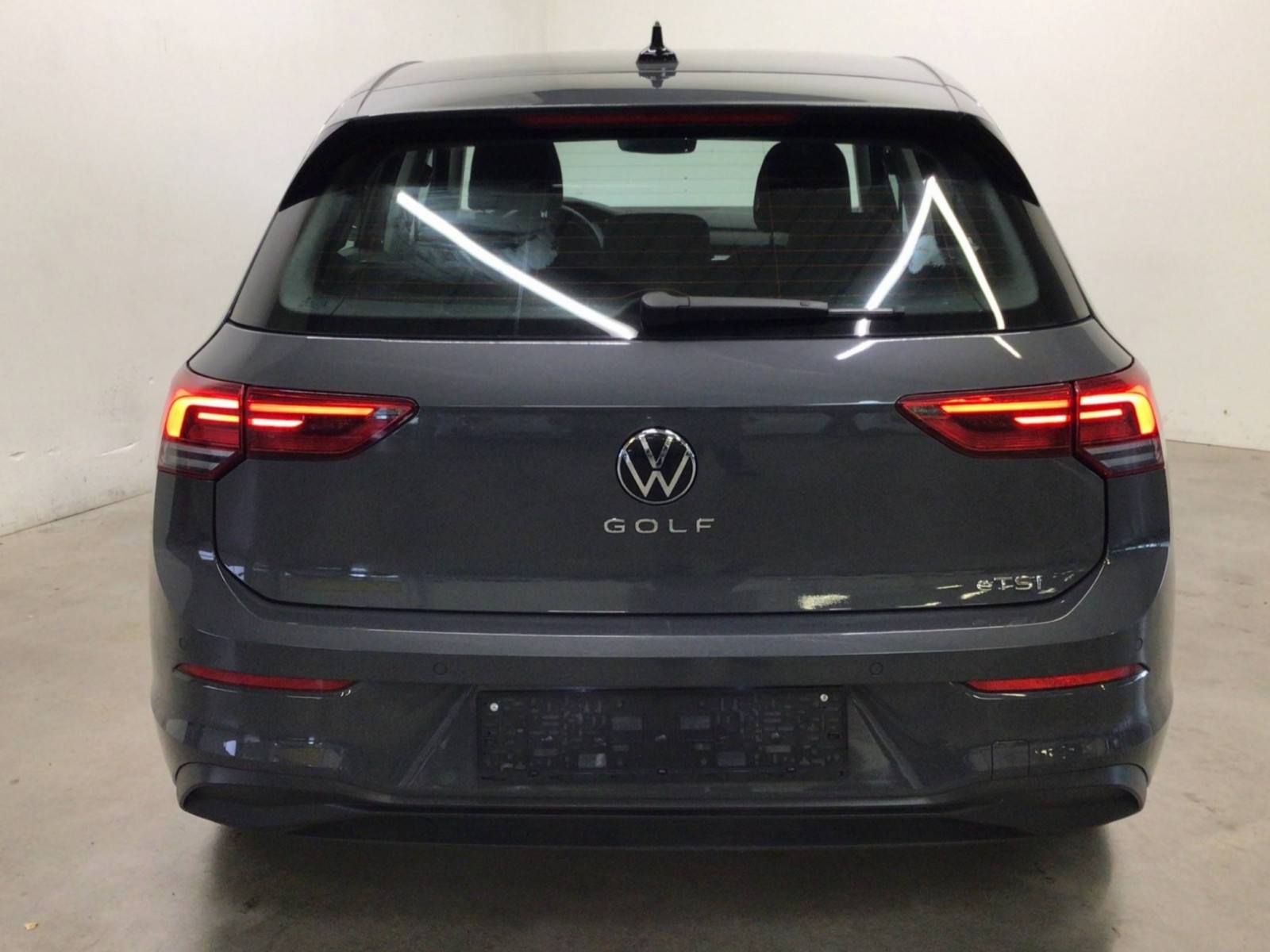 VOLKSWAGEN - GOLF - #183503 - 23
