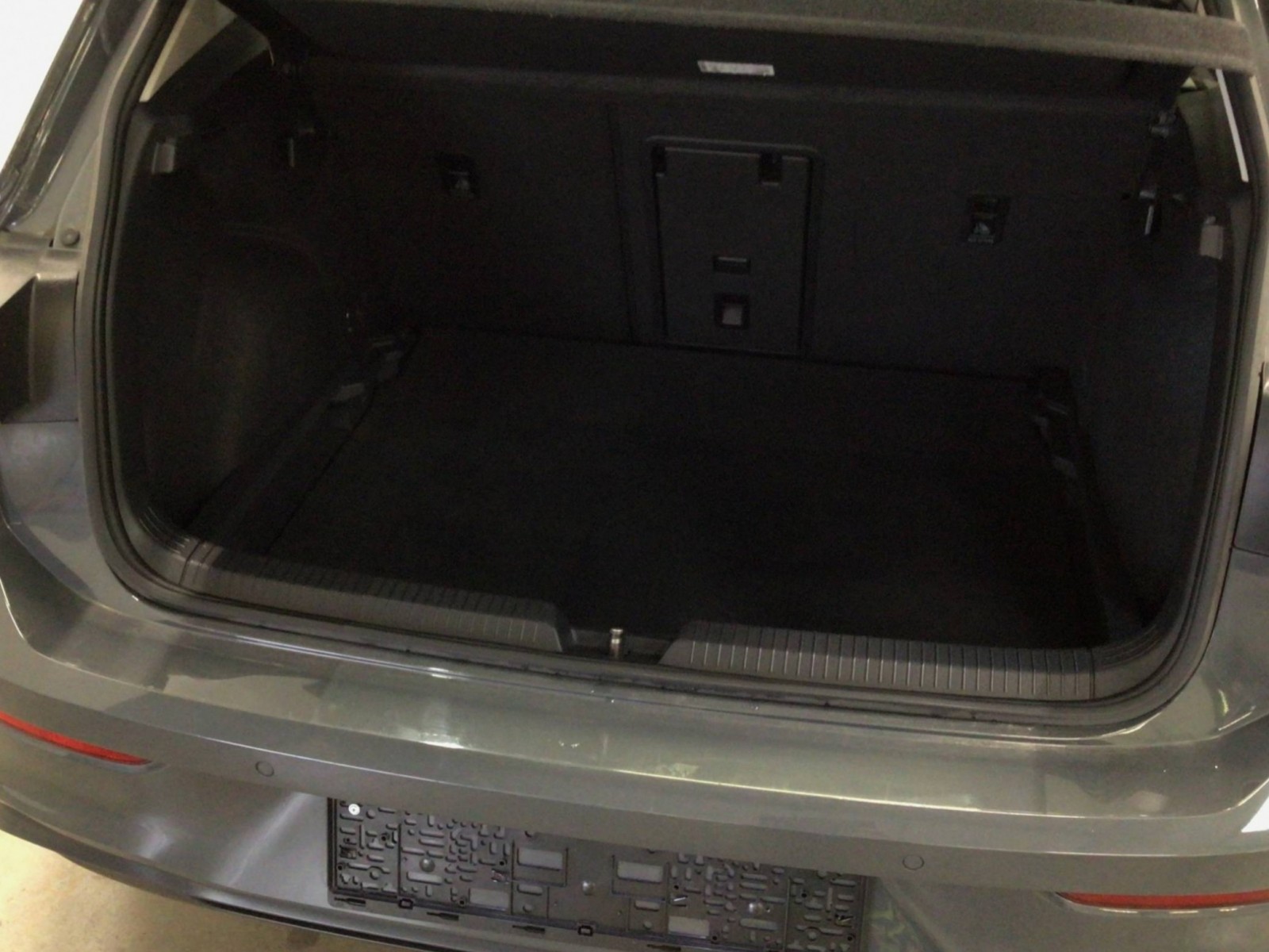 VOLKSWAGEN - GOLF - #183503 - 36
