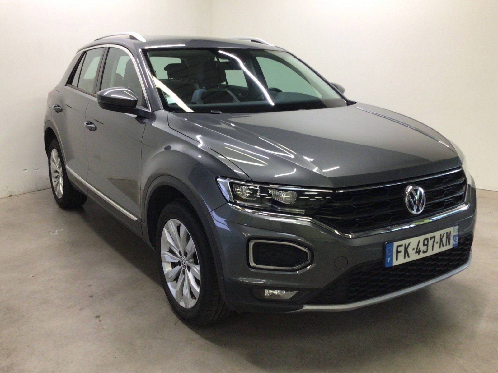 VOLKSWAGEN - T-ROC - #182047 - 17