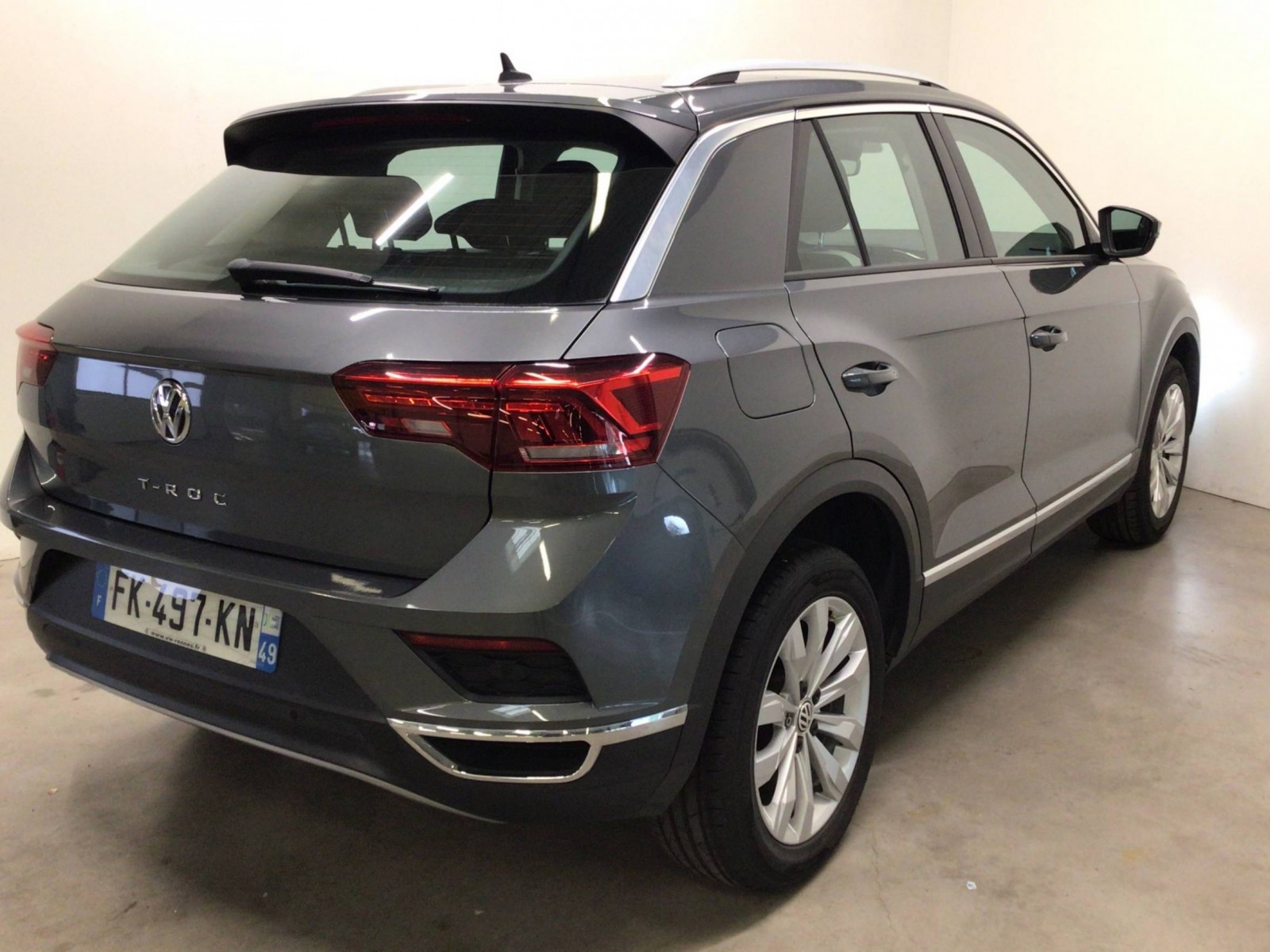 VOLKSWAGEN - T-ROC - #182047 - 19