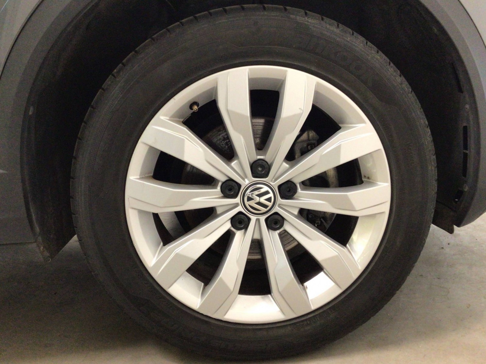 VOLKSWAGEN - T-ROC - #182047 - 22