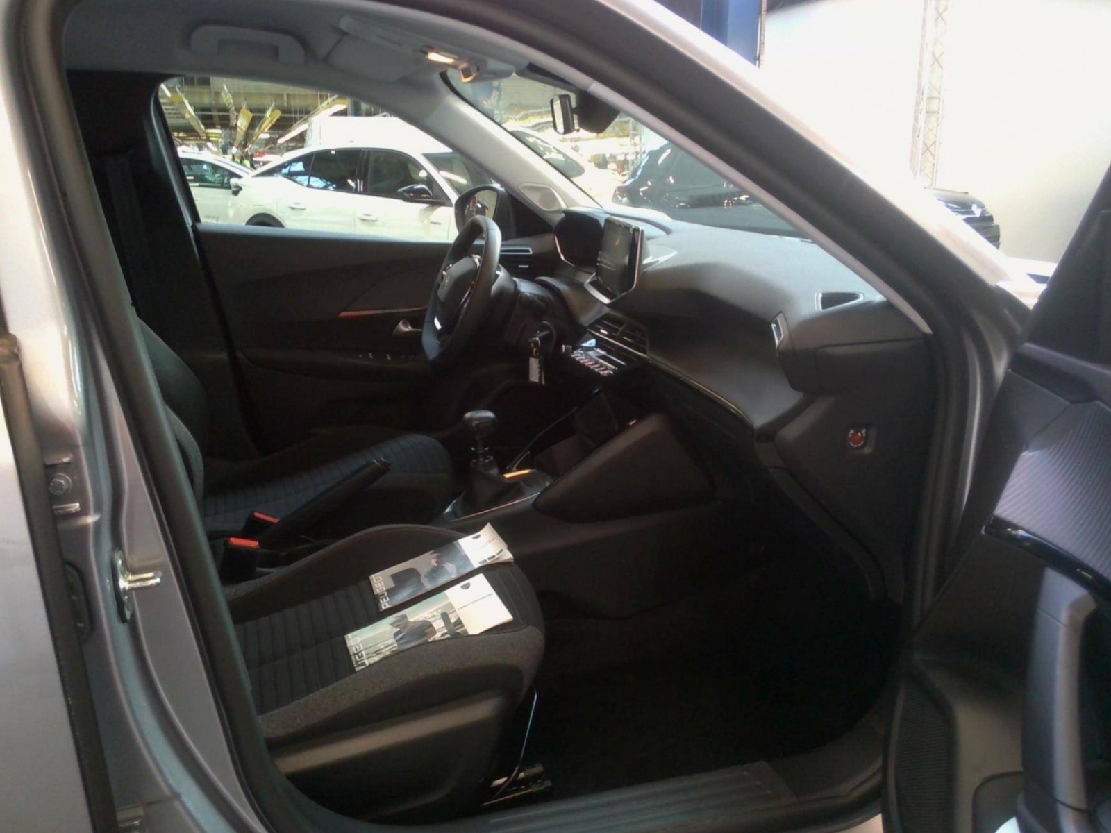 PEUGEOT - 2008 - #185456 - 5
