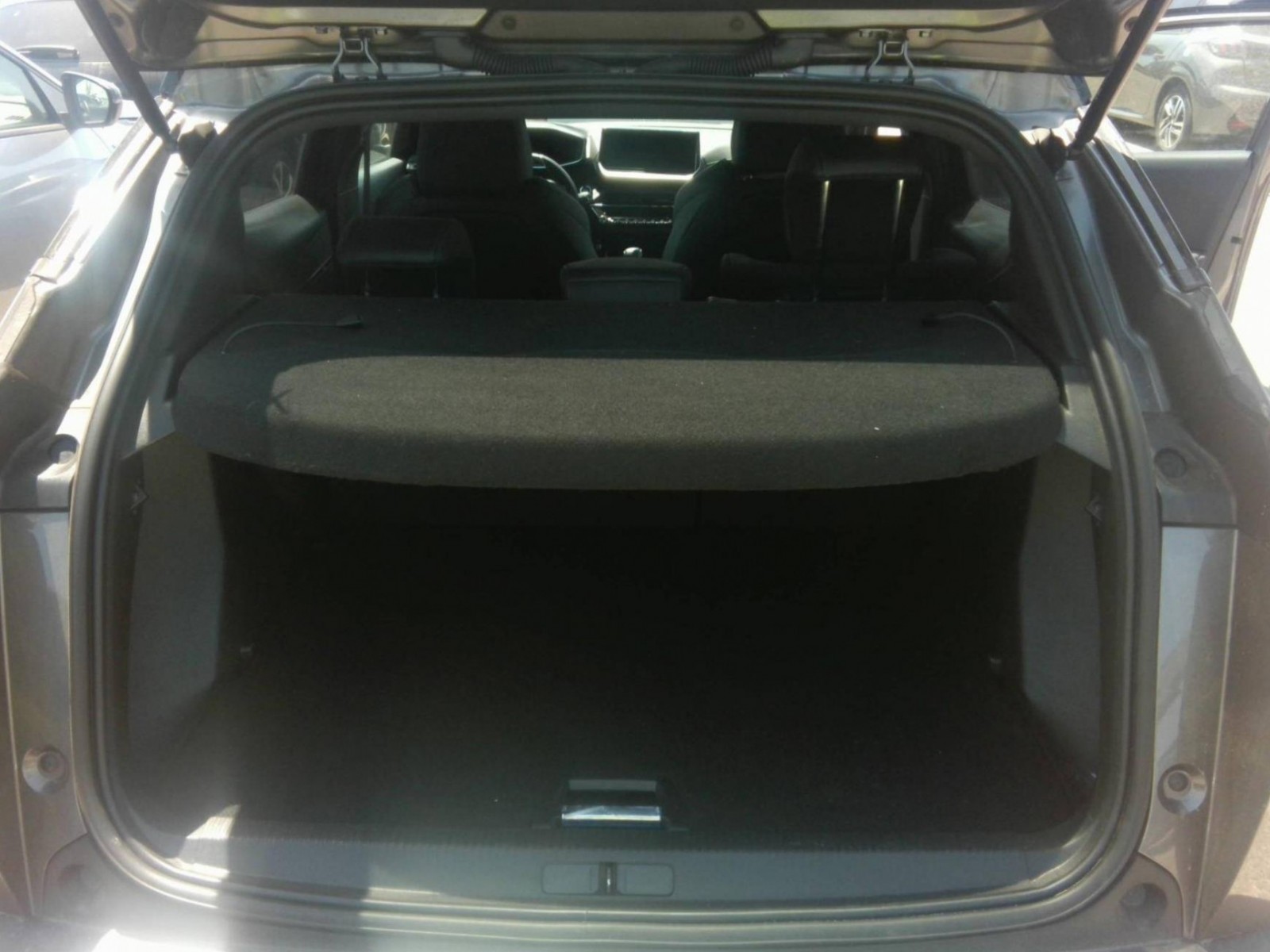 PEUGEOT - 2008 - #185460 - 8