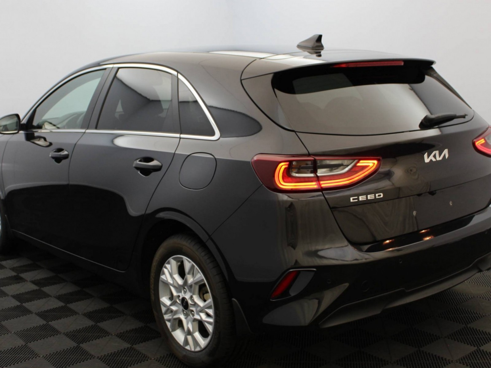 KIA - CEED - #185088 - 15