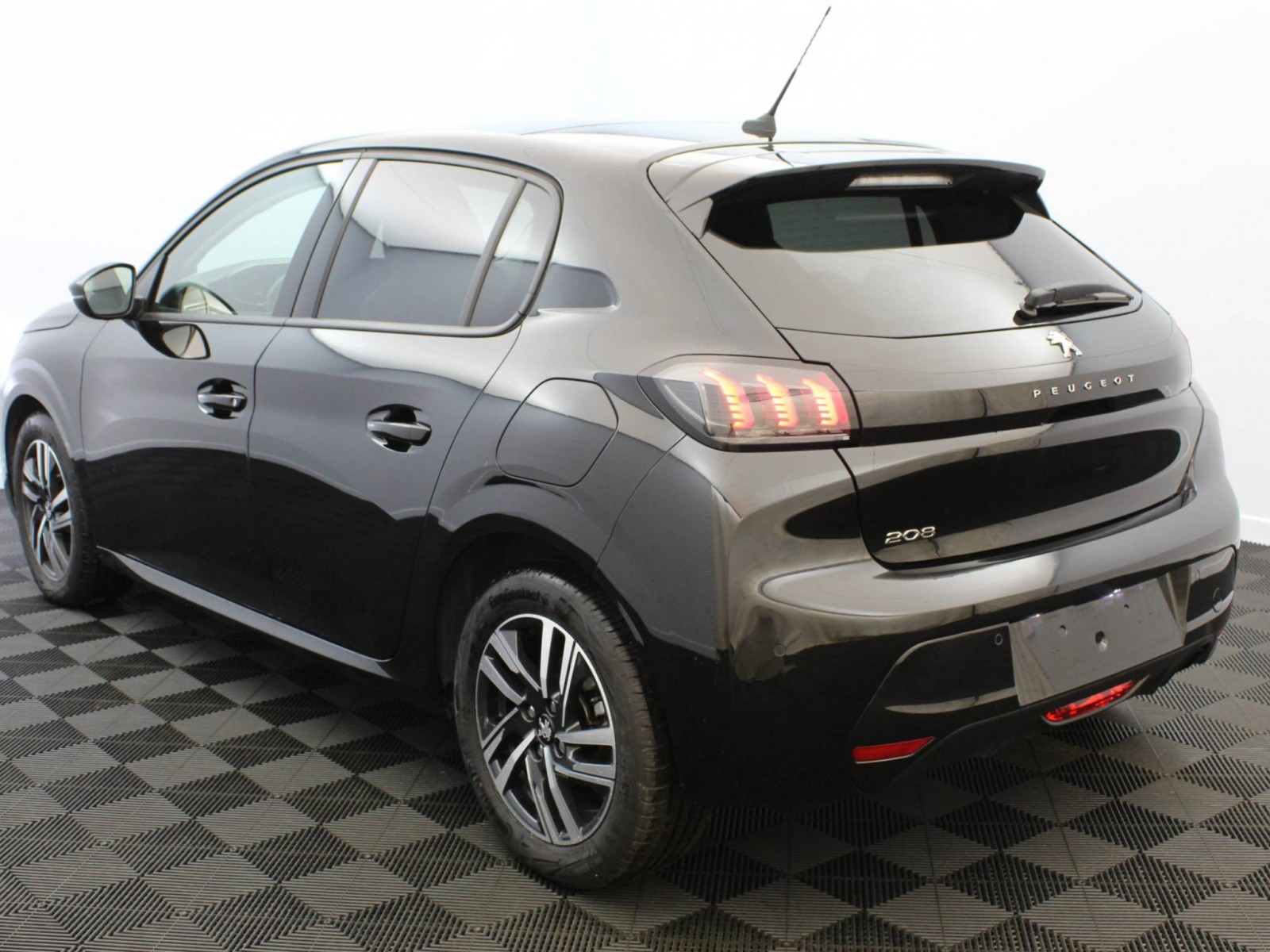 PEUGEOT - 208 - #185033 - 12