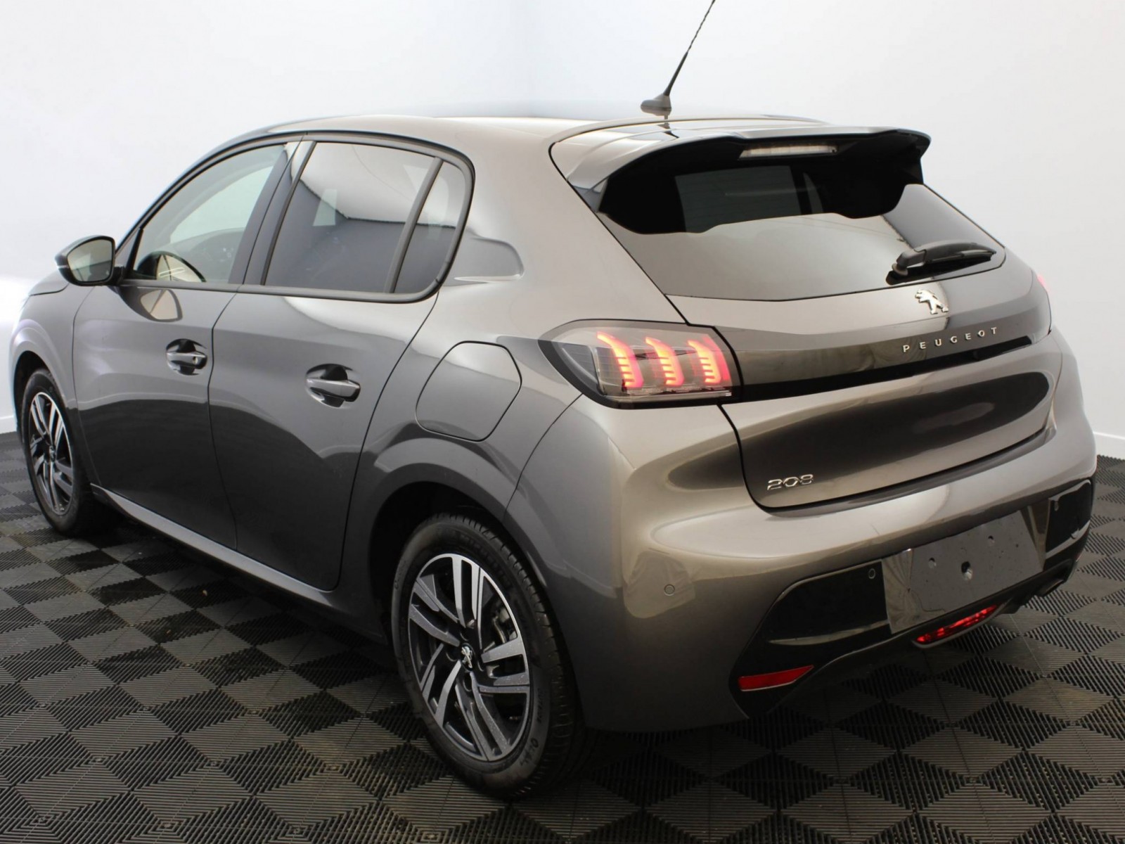 PEUGEOT - 208 - #185030 - 12