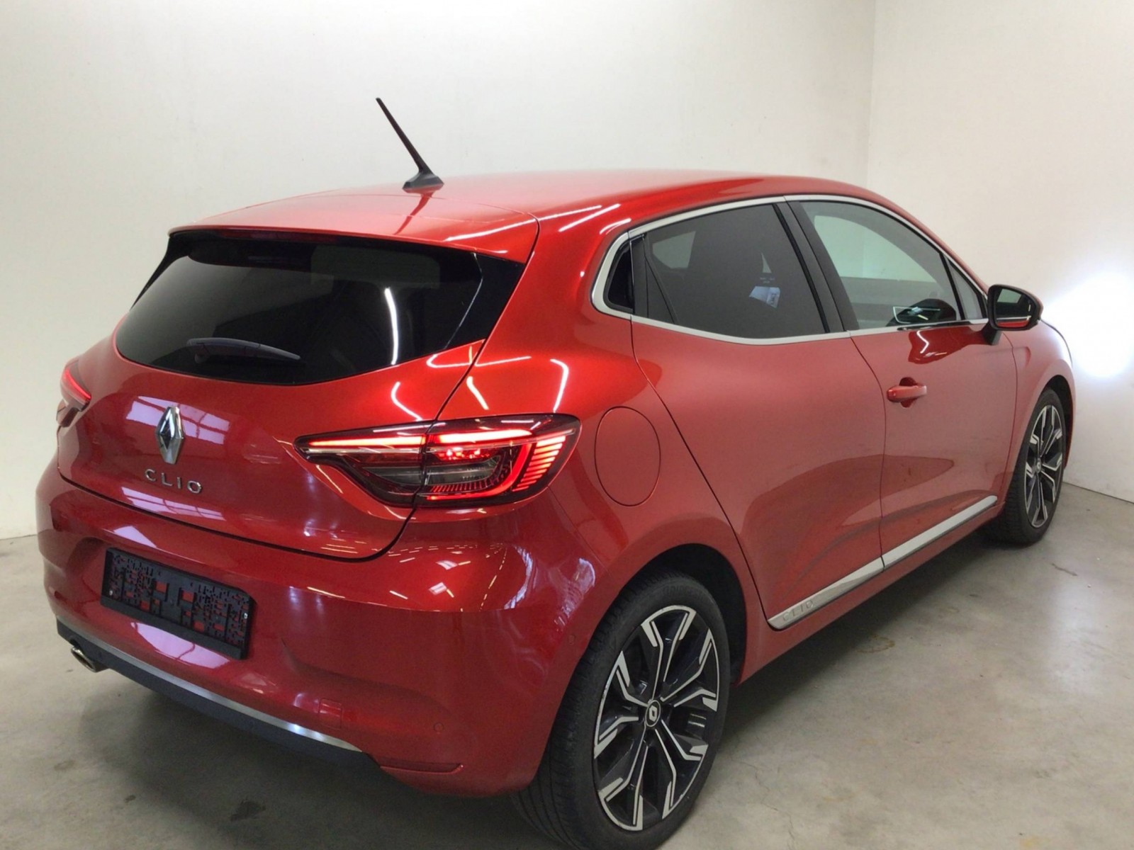 RENAULT - CLIO V - #183539 - 18