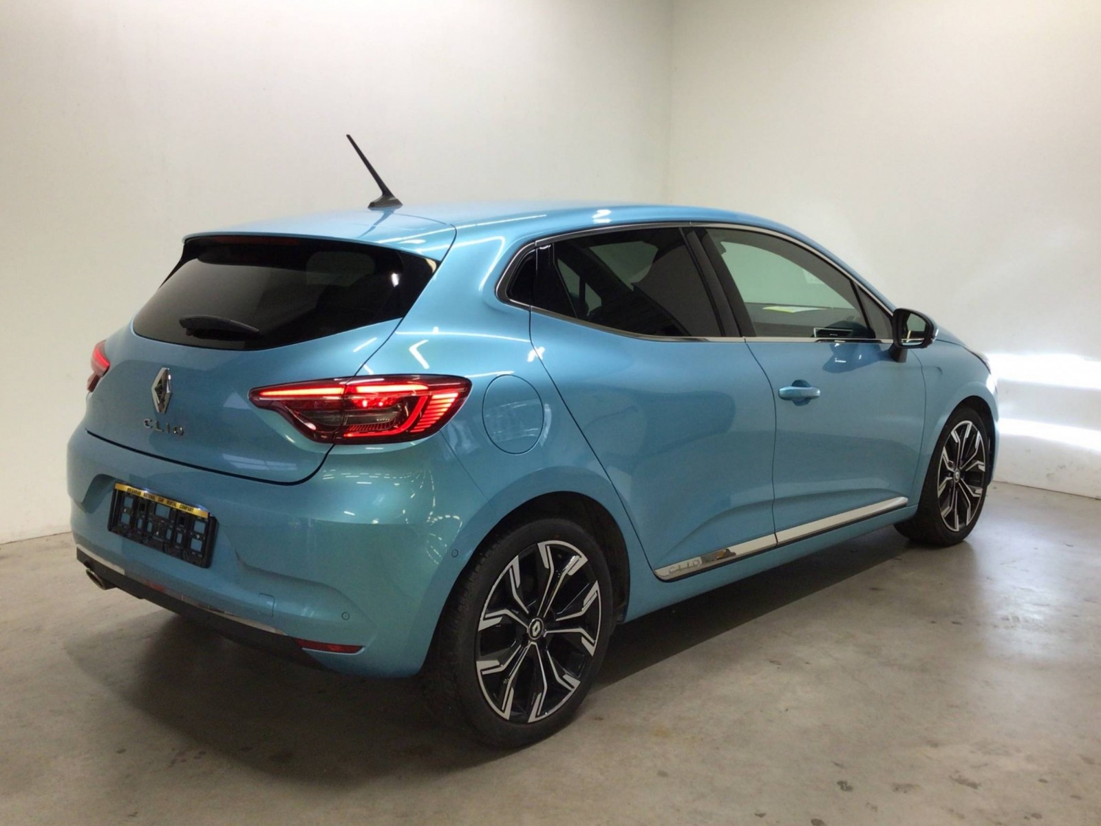 RENAULT - CLIO V - #183540 - 3
