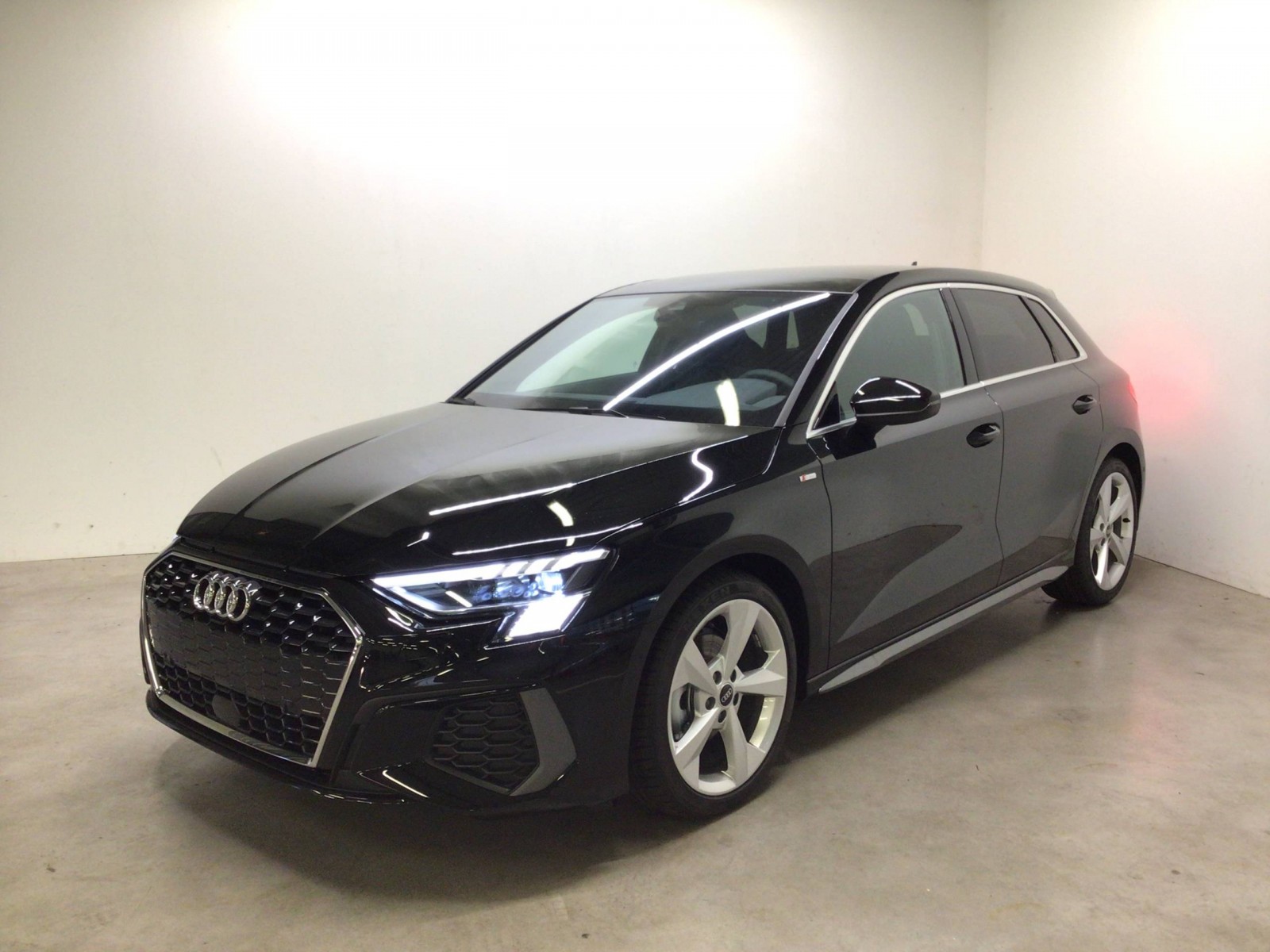 AUDI - A3 SPORTBACK - #184817 - 0