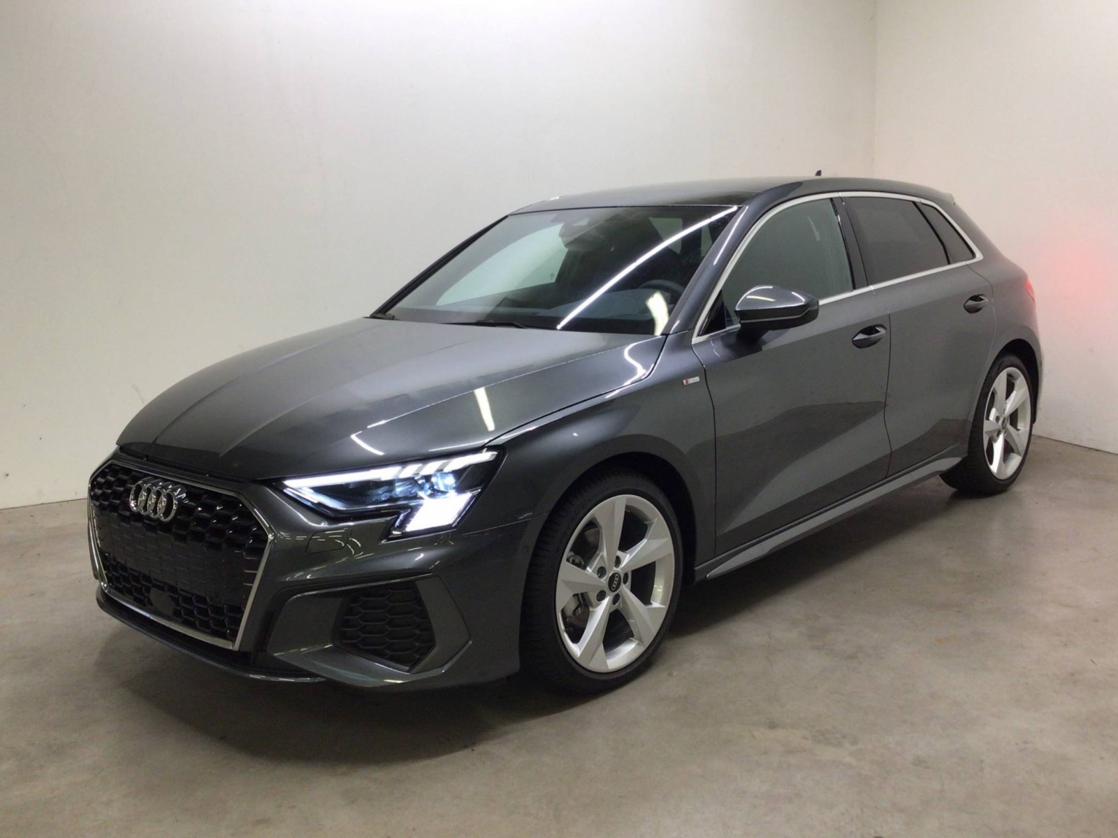 AUDI - A3 SPORTBACK - #184620 - 0