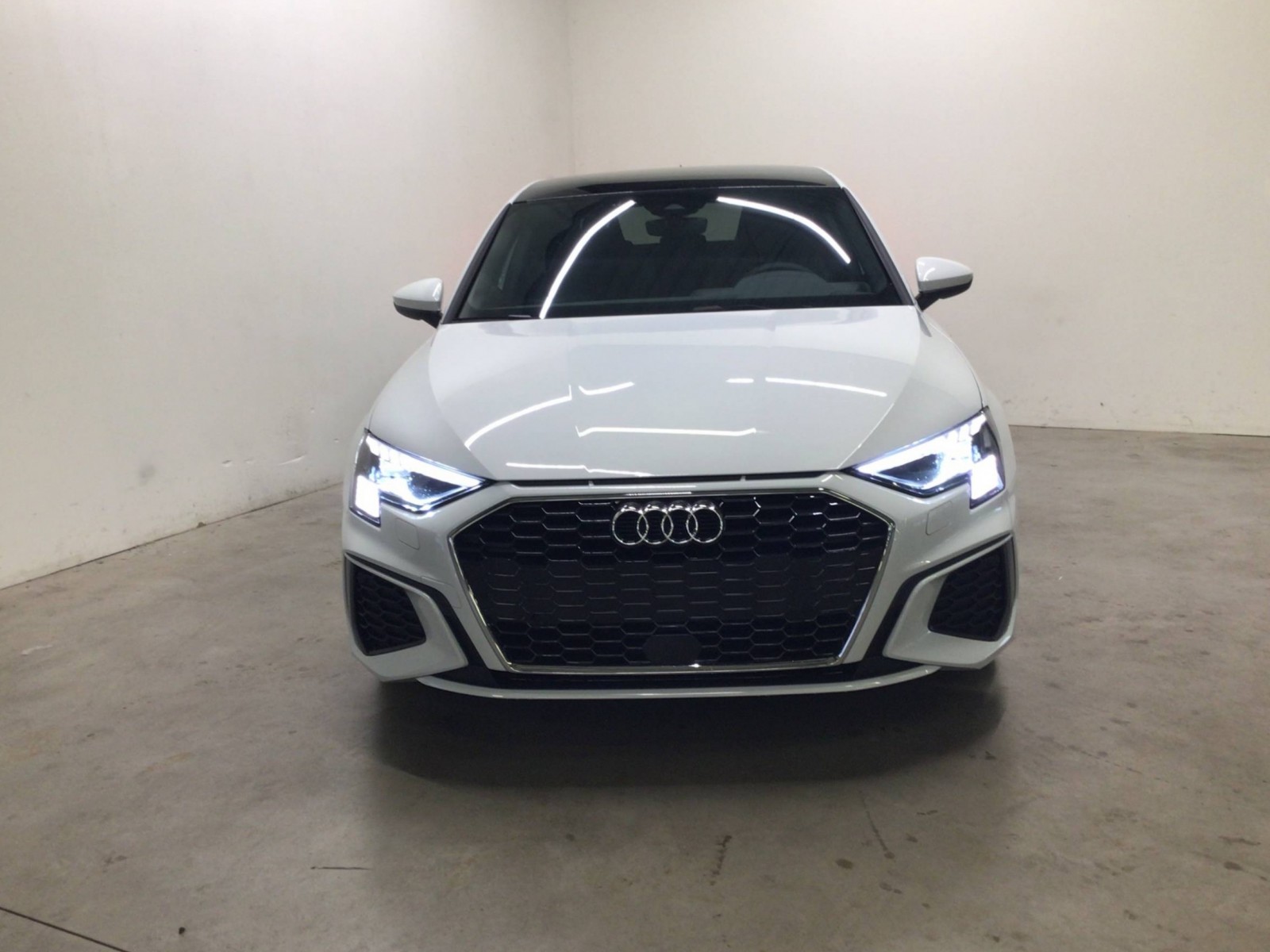 AUDI - A3 SPORTBACK - #184808 - 19