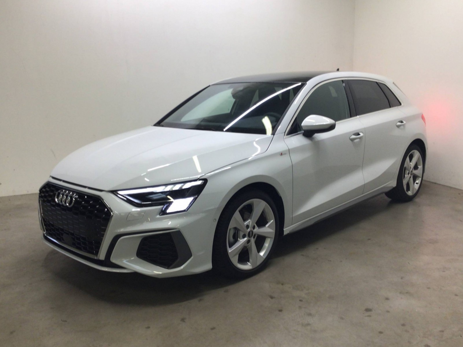 AUDI - A3 SPORTBACK - #184810 - 0