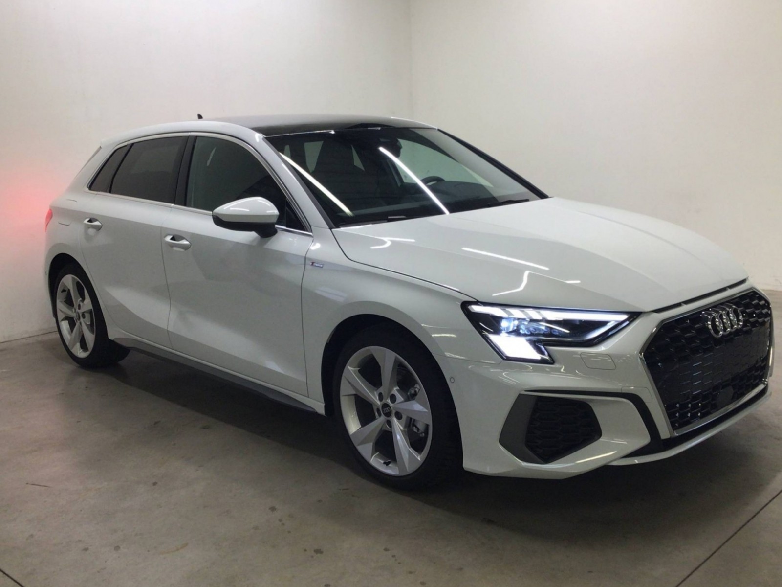 AUDI - A3 SPORTBACK - #184810 - 31