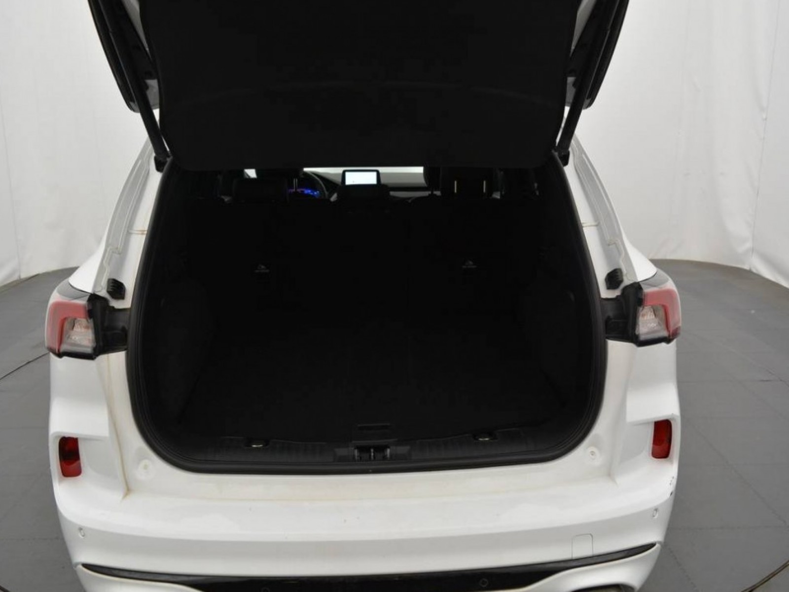 FORD - KUGA - #184131 - 28