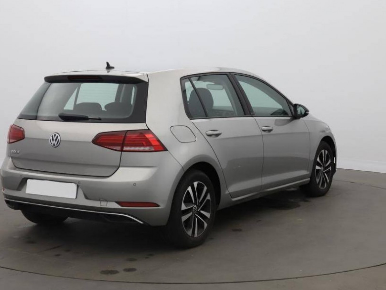 VOLKSWAGEN - GOLF - #185510 - 10