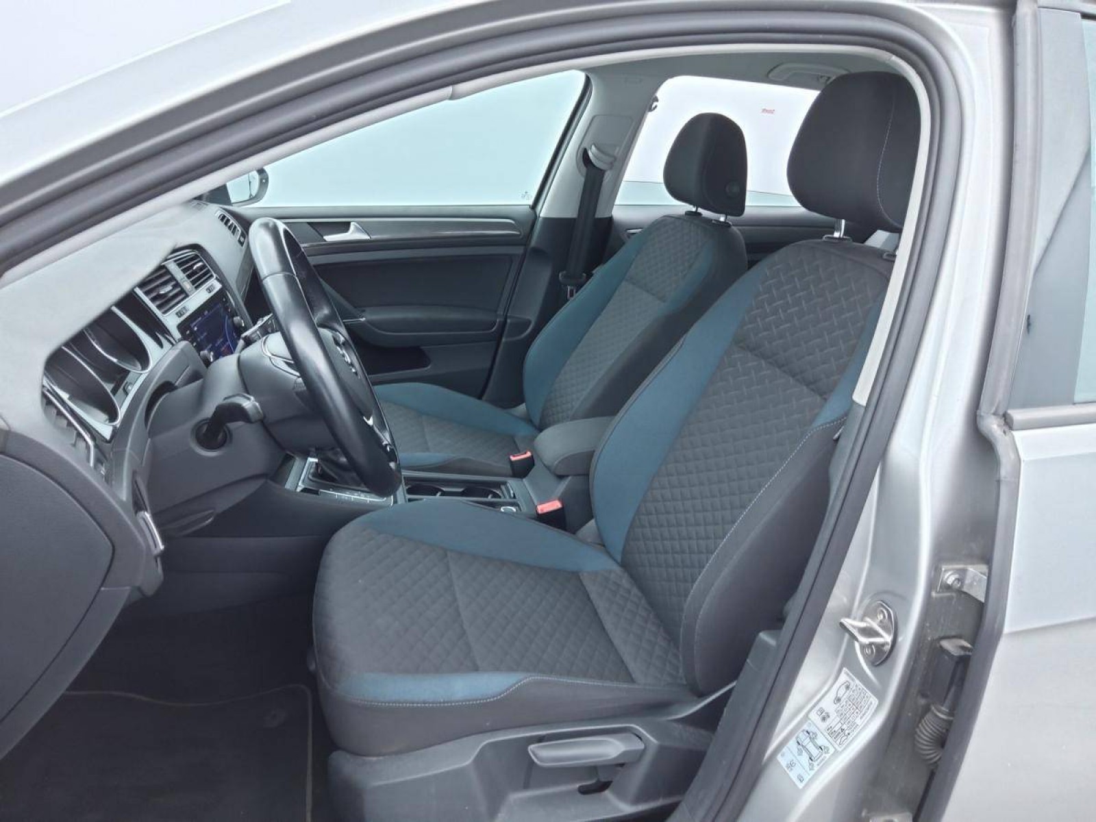 VOLKSWAGEN - GOLF - #185510 - 2