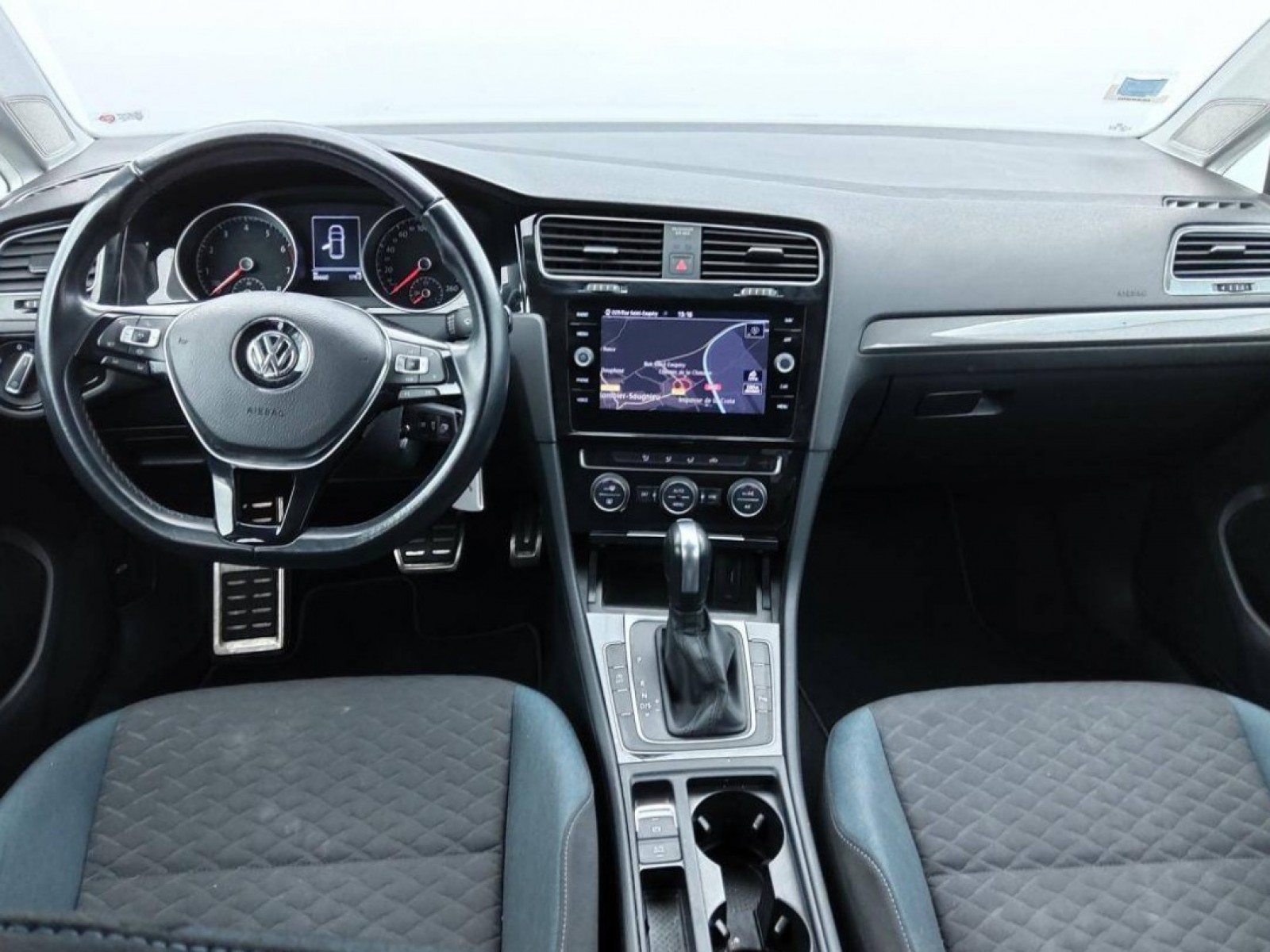 VOLKSWAGEN - GOLF - #185510 - 12