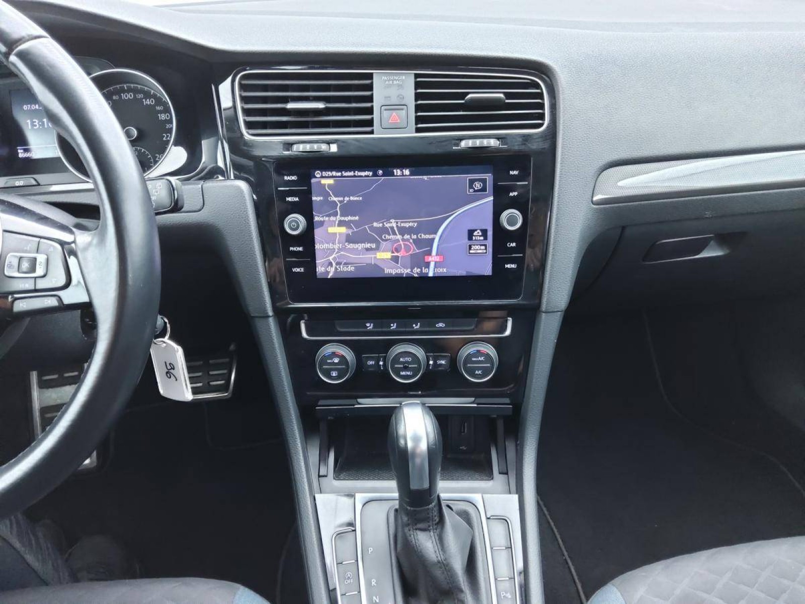 VOLKSWAGEN - GOLF - #185510 - 4