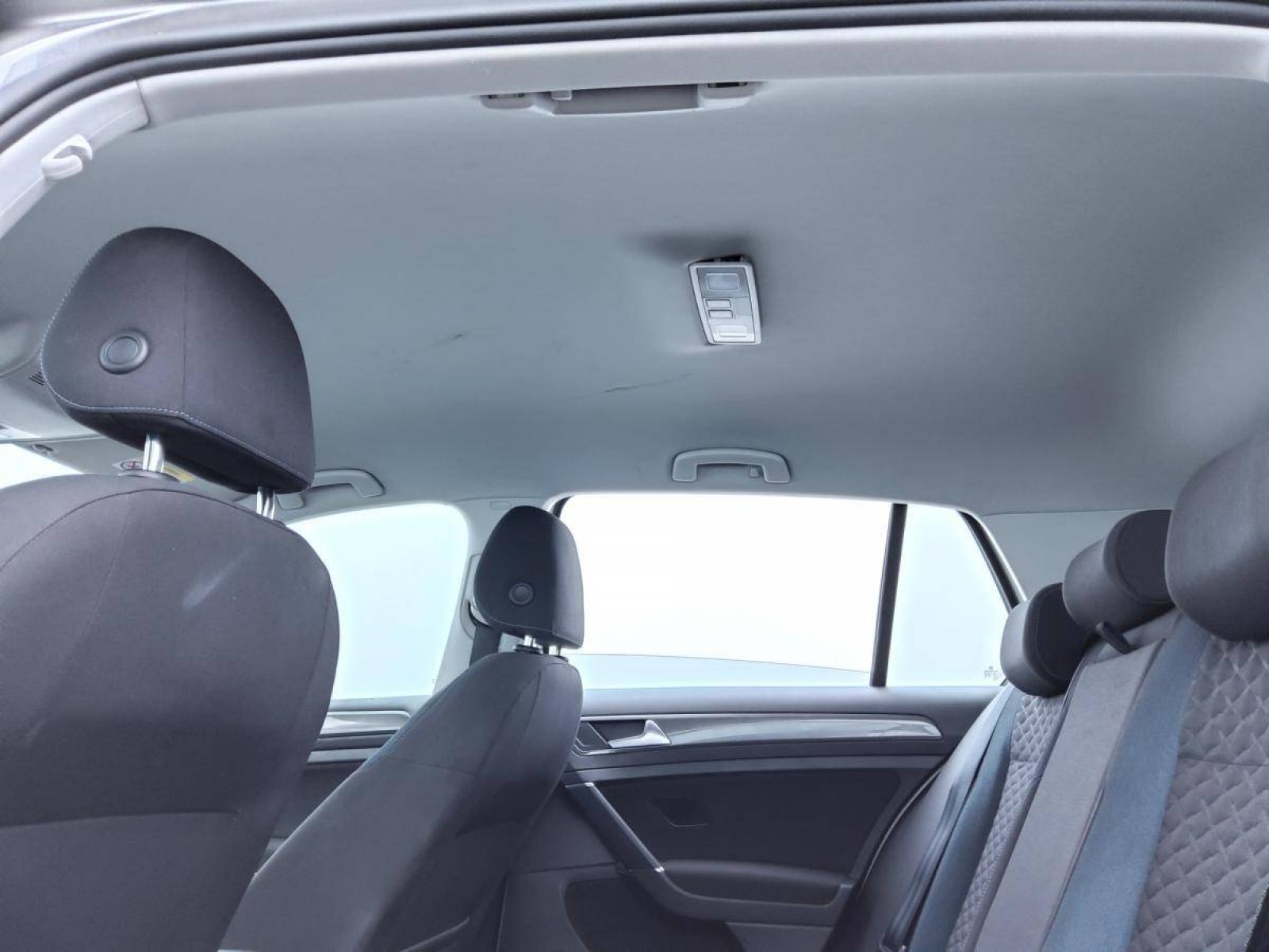 VOLKSWAGEN - GOLF - #185510 - 7