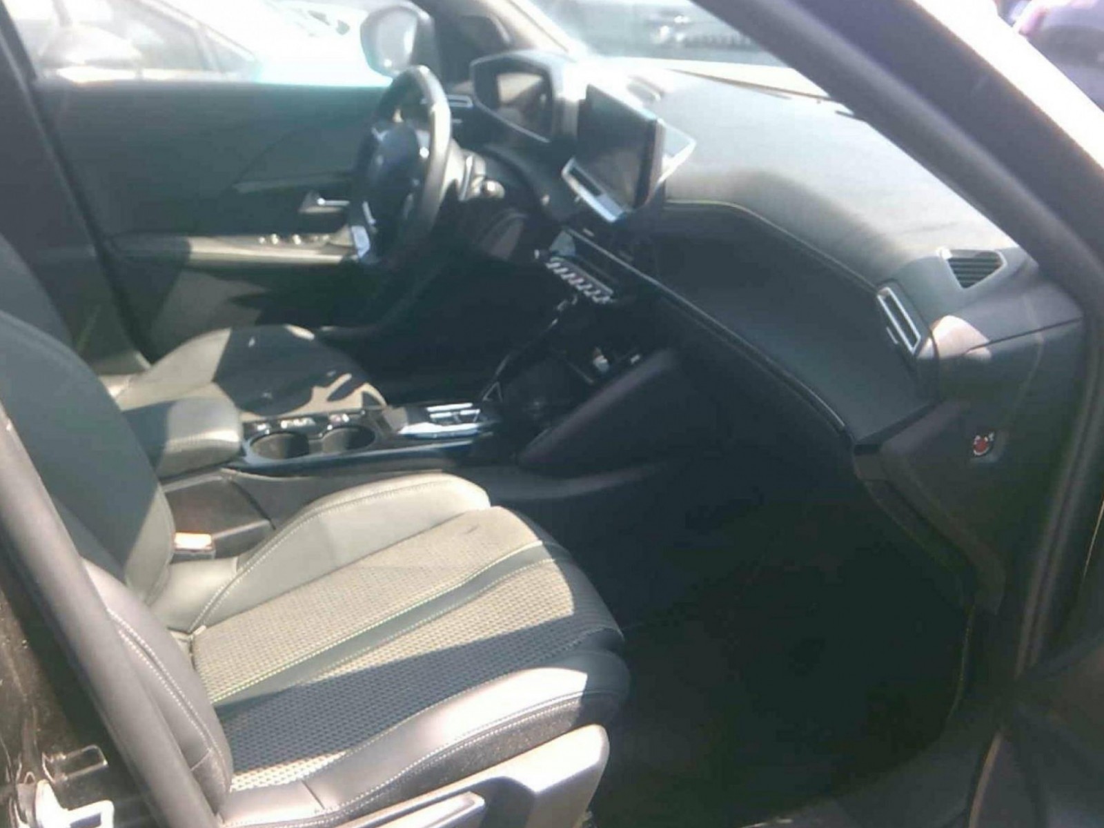 PEUGEOT - 2008 - #185522 - 5