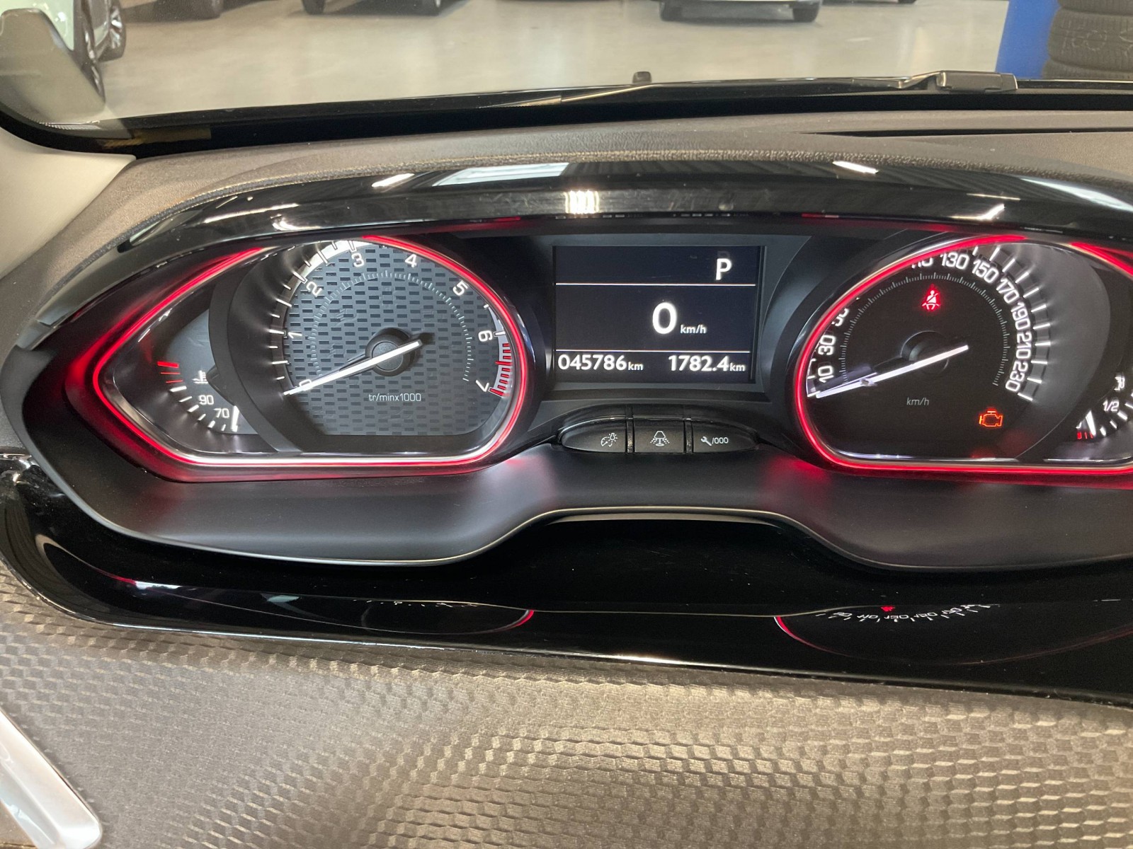 PEUGEOT - 2008 - #185716 - 9