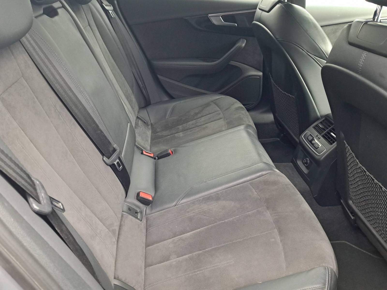 AUDI - A4 AVANT - #185792 - 9