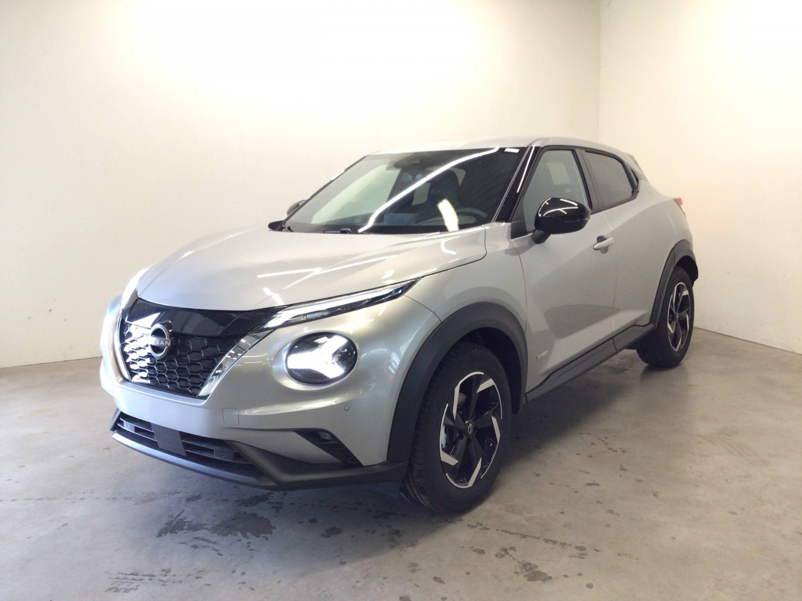 NISSAN - JUKE 2023 - #185433 - 0