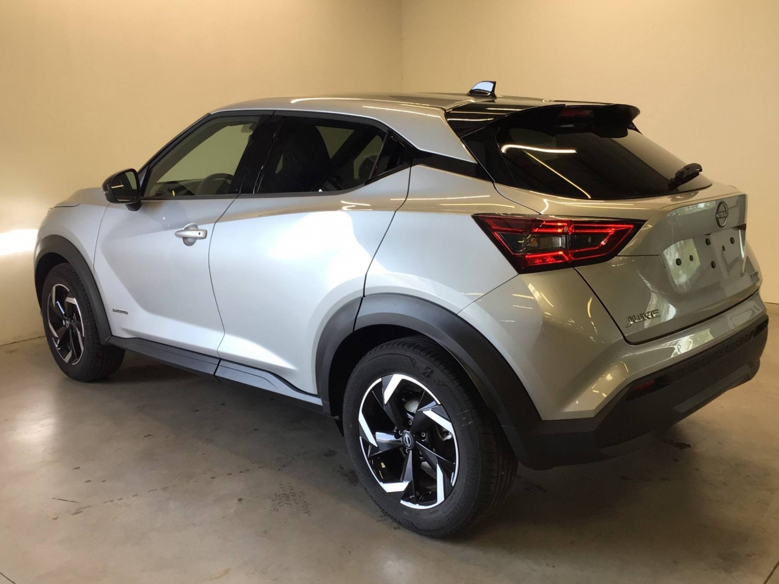 NISSAN - JUKE 2023 - #185433 - 17