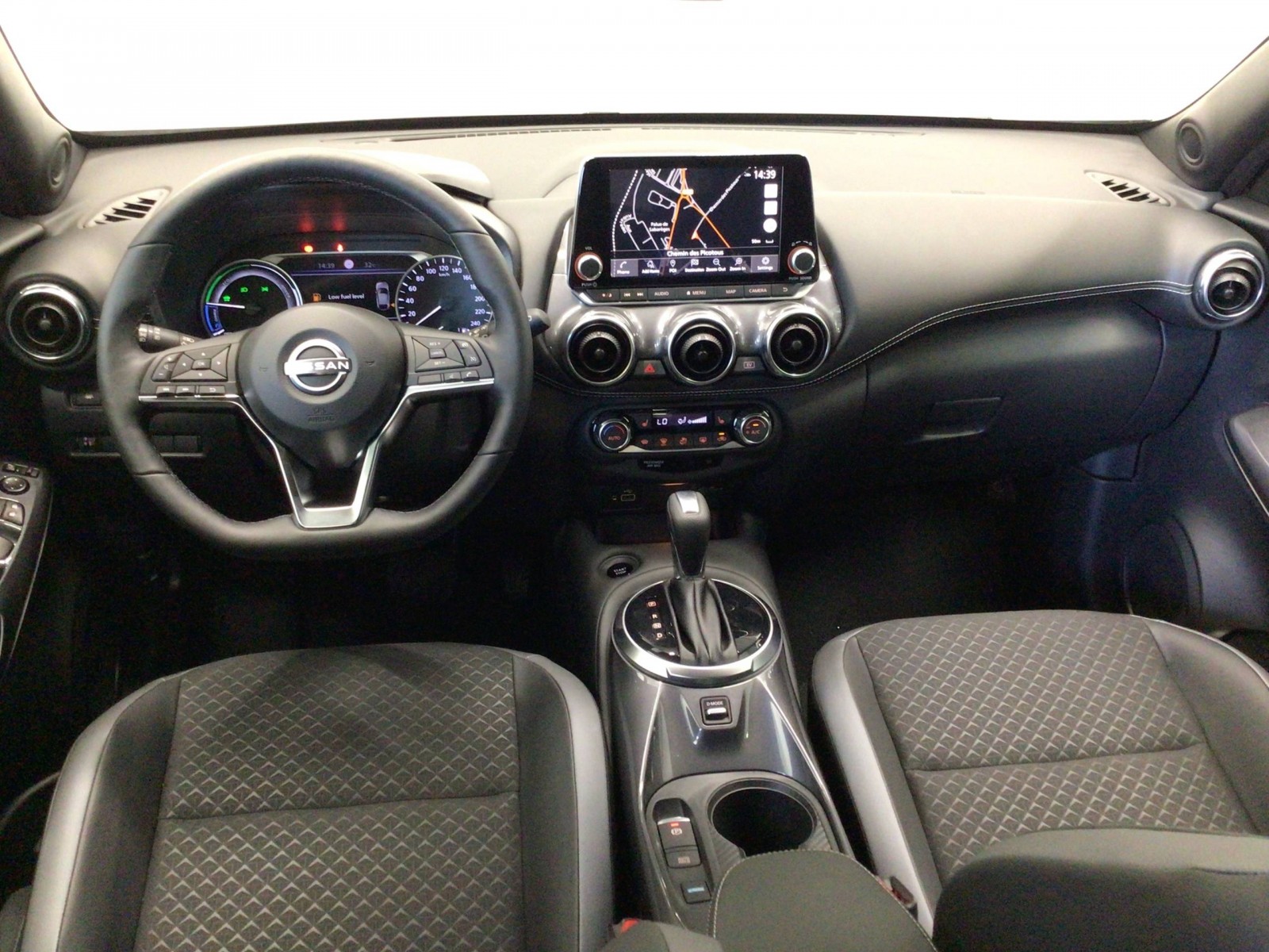 NISSAN - JUKE 2023 - #185433 - 9