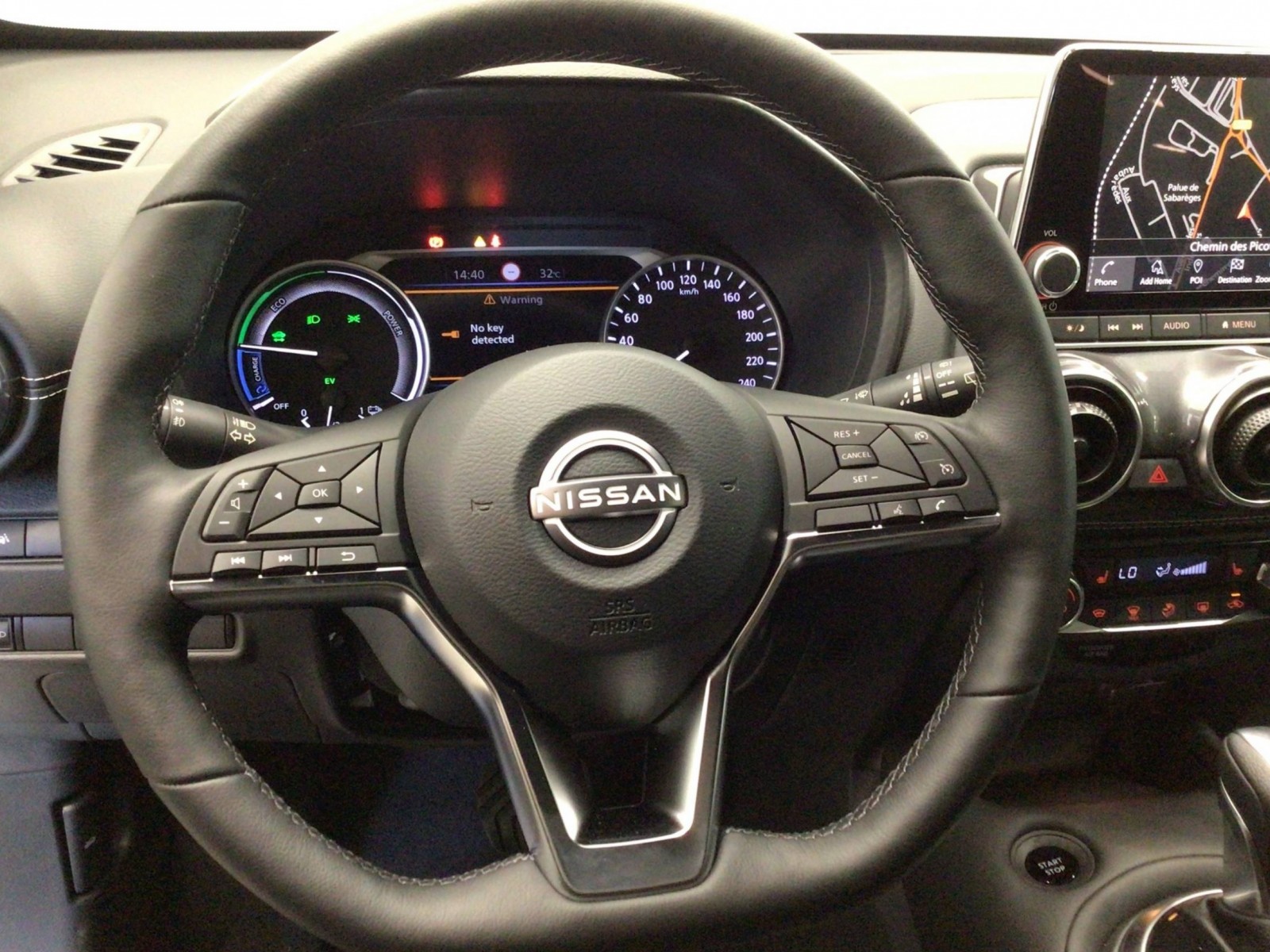 NISSAN - JUKE 2023 - #185433 - 25