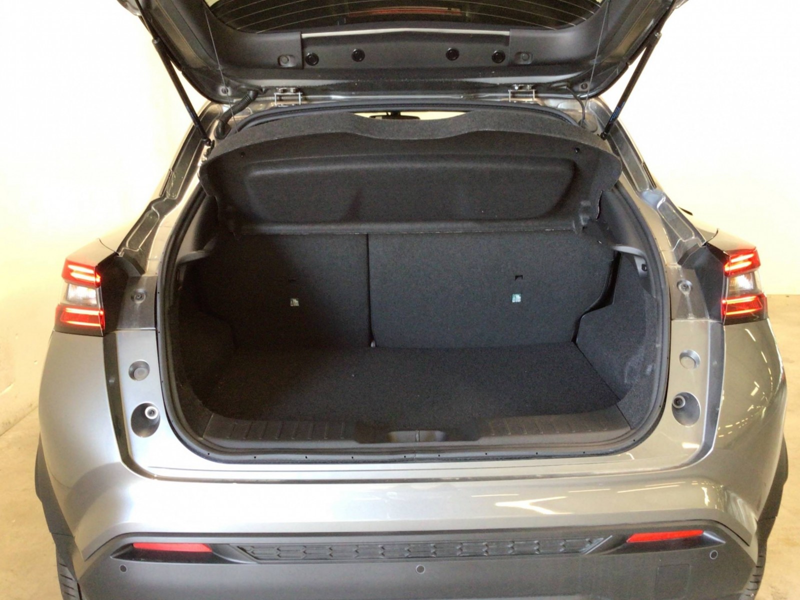 NISSAN - JUKE 2023 - #185432 - 13