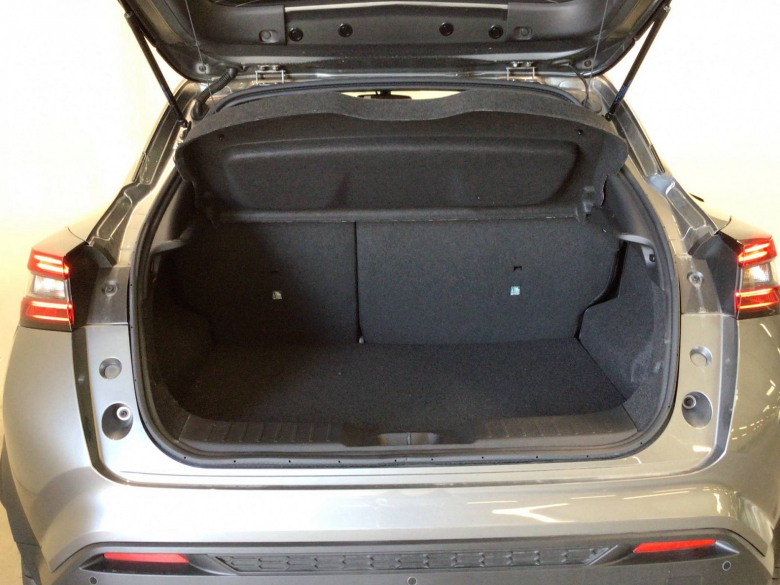 NISSAN - JUKE 2023 - #185430 - 27