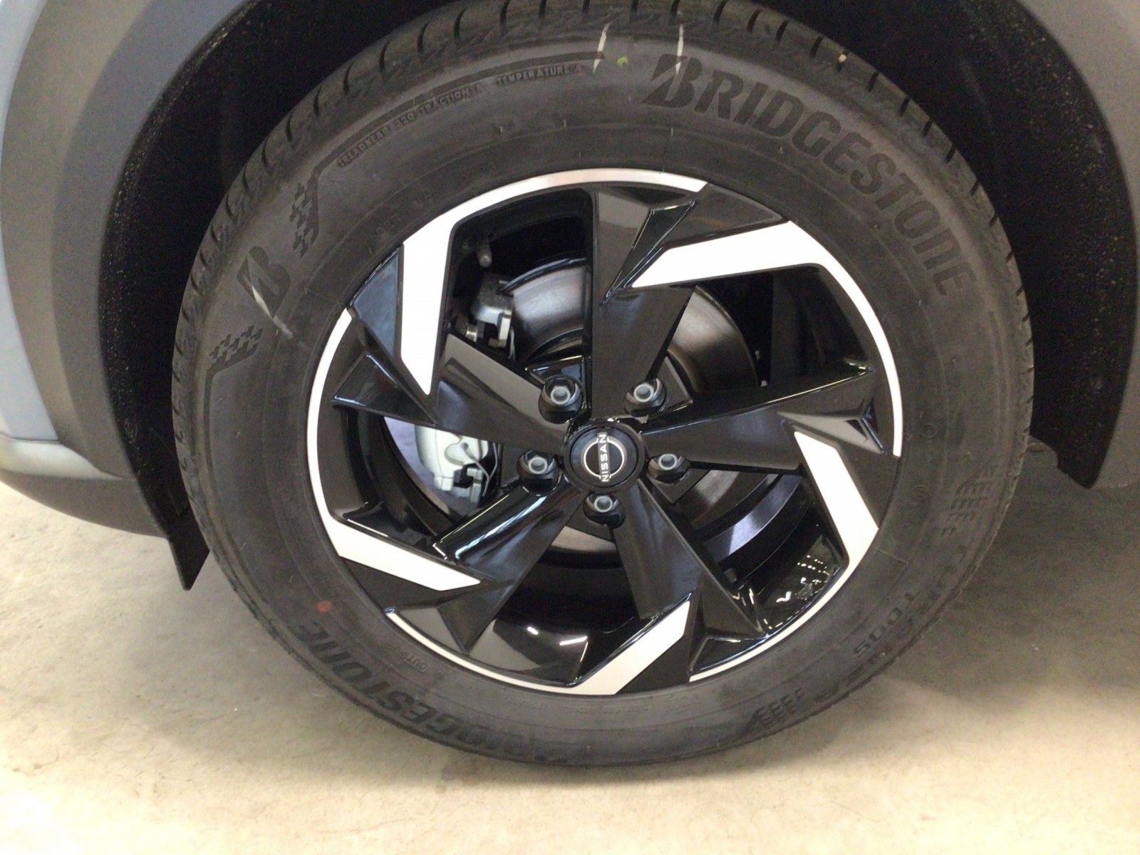NISSAN - JUKE 2023 - #185436 - 6