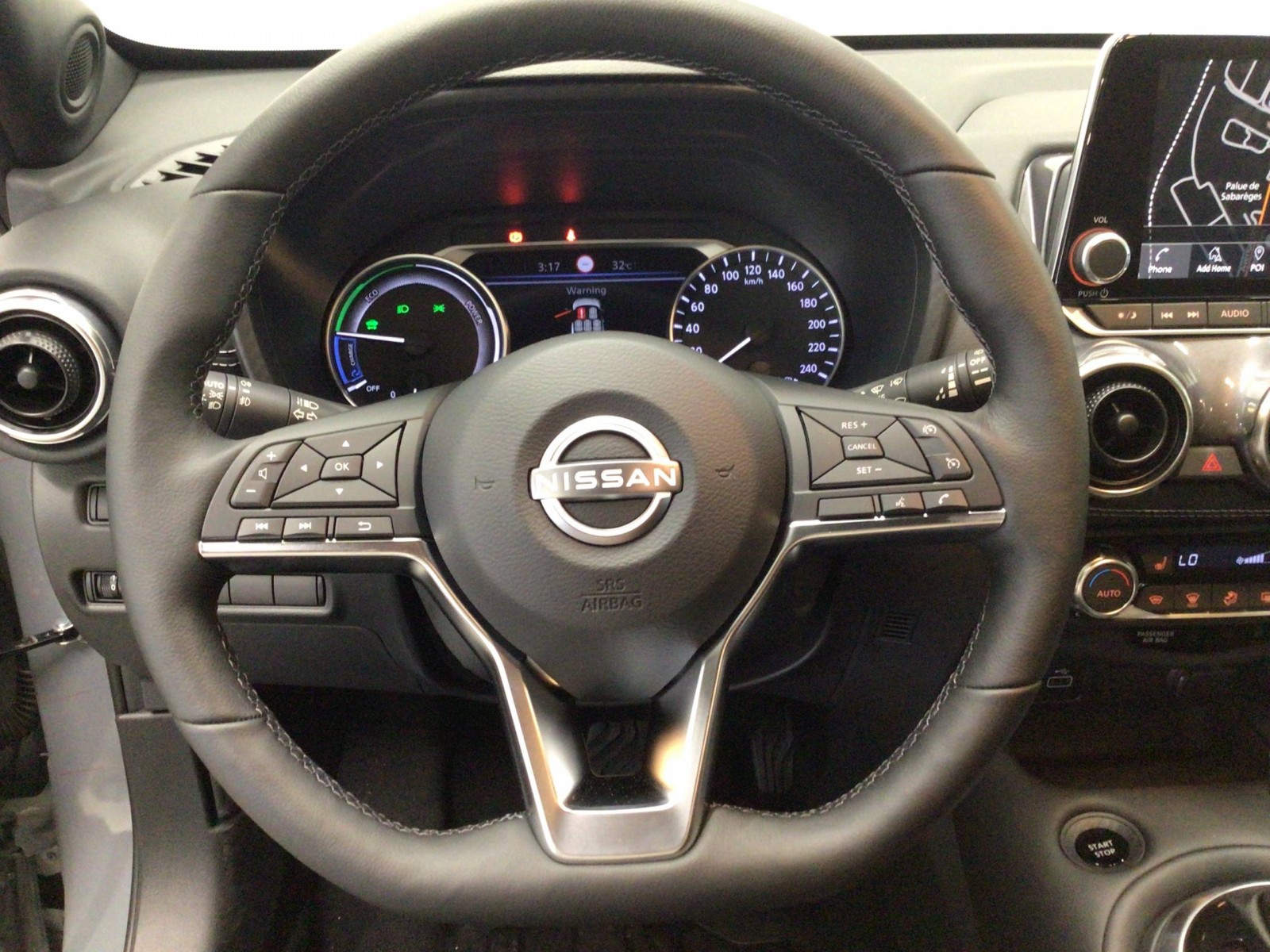 NISSAN - JUKE 2023 - #185436 - 10