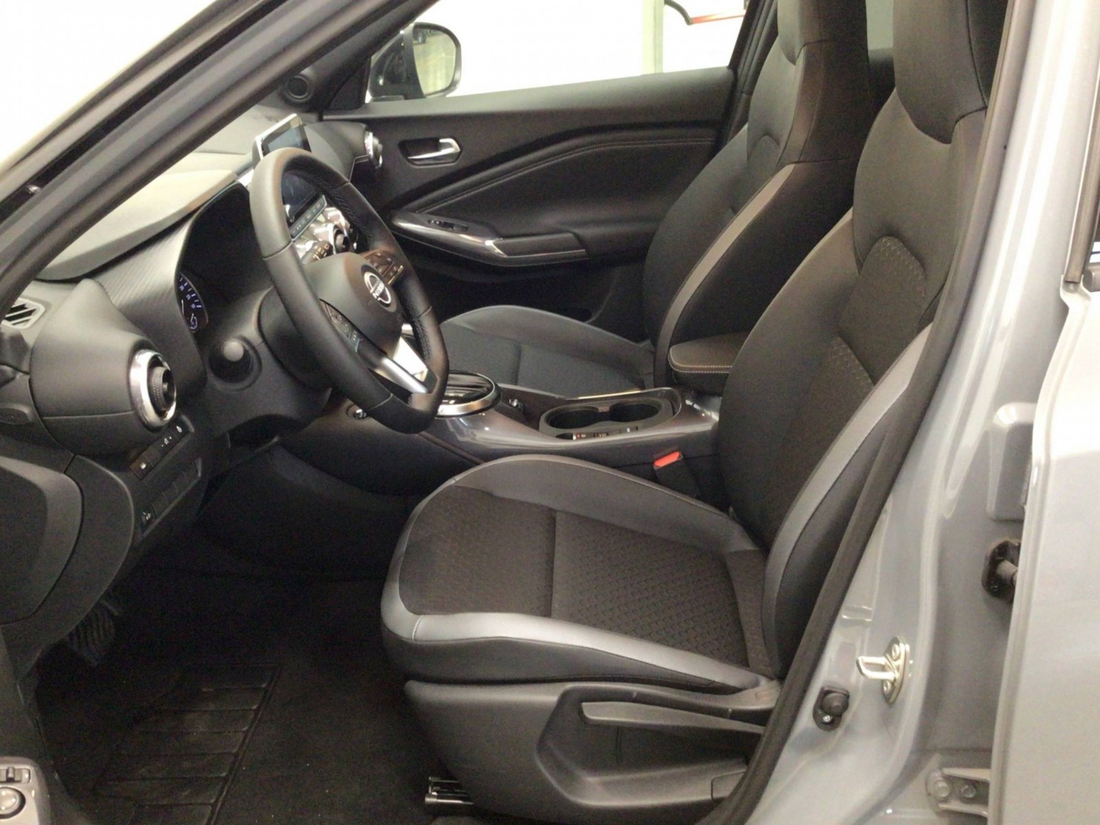 NISSAN - JUKE 2023 - #185437 - 7