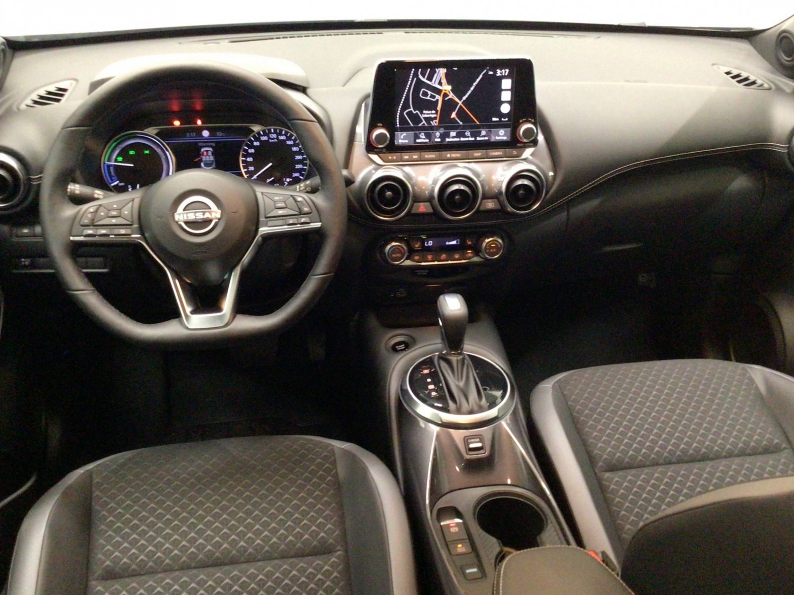 NISSAN - JUKE 2023 - #185437 - 9