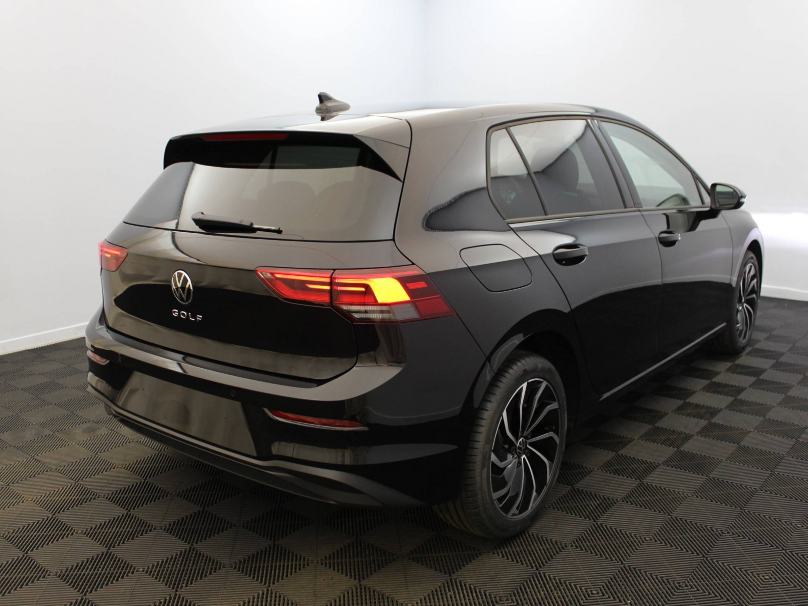VOLKSWAGEN - GOLF - #184936 - 3