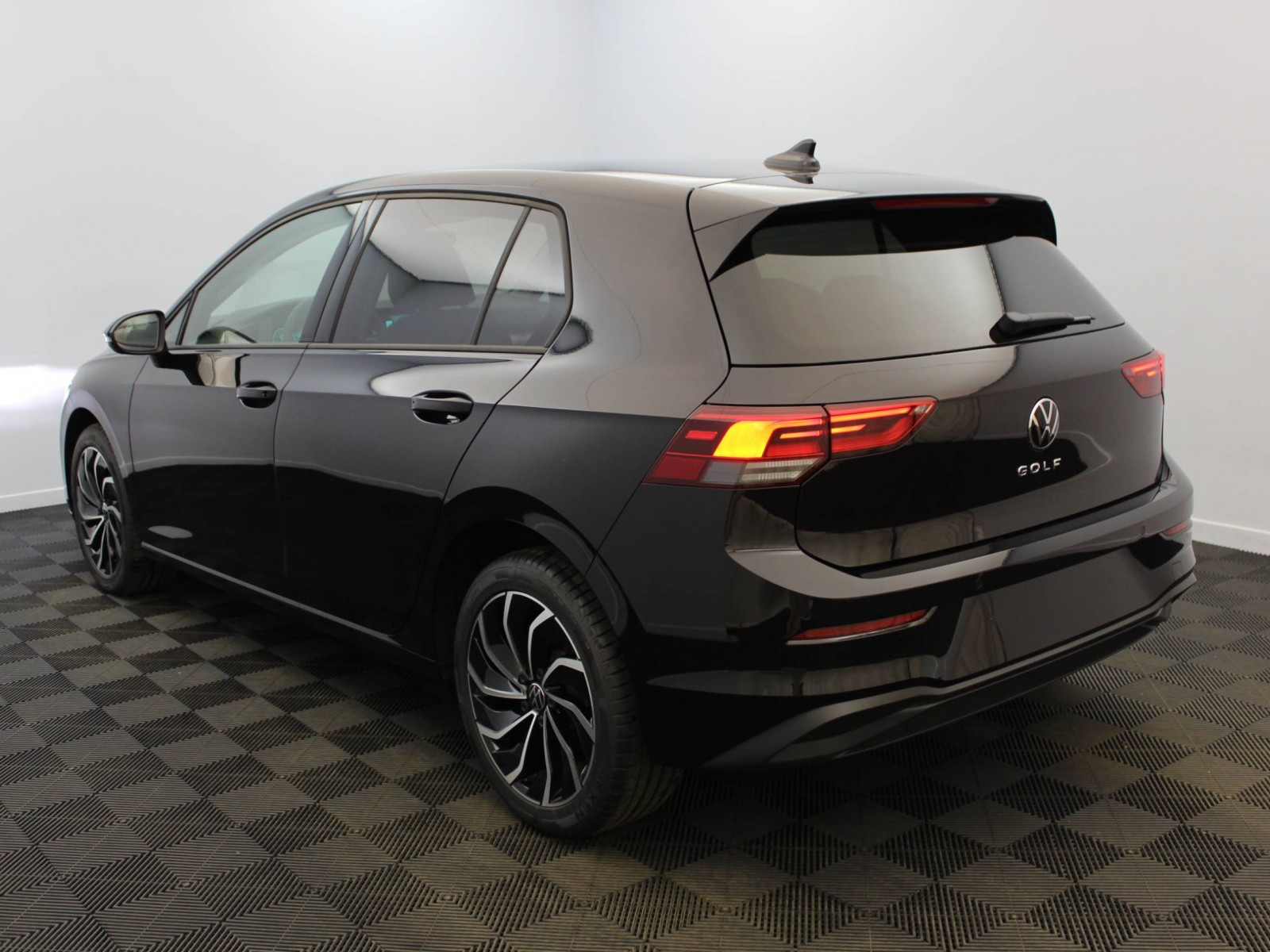 VOLKSWAGEN - GOLF - #184936 - 2