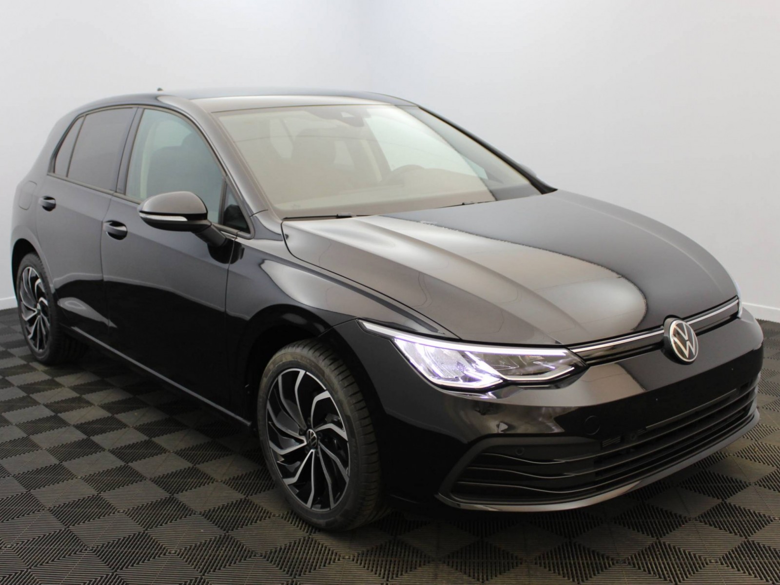 VOLKSWAGEN - GOLF - #184937 - 1