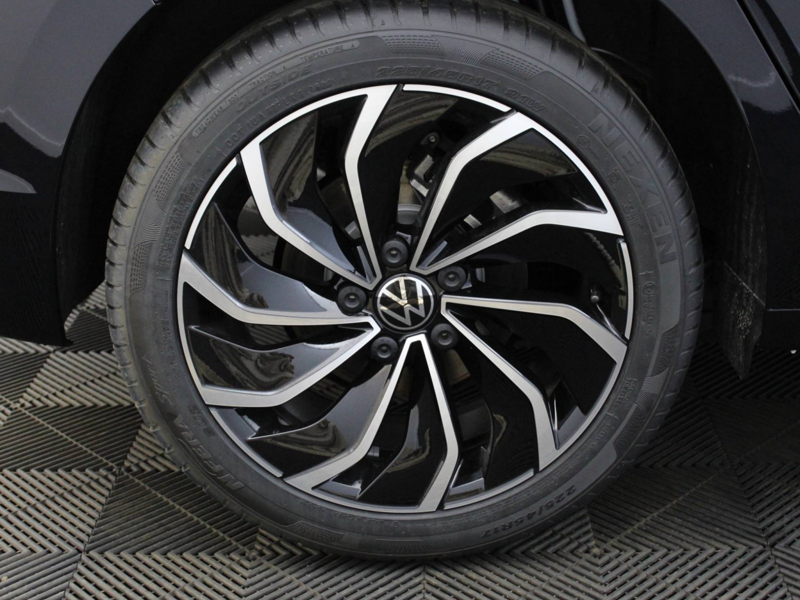 VOLKSWAGEN - GOLF - #184937 - 6