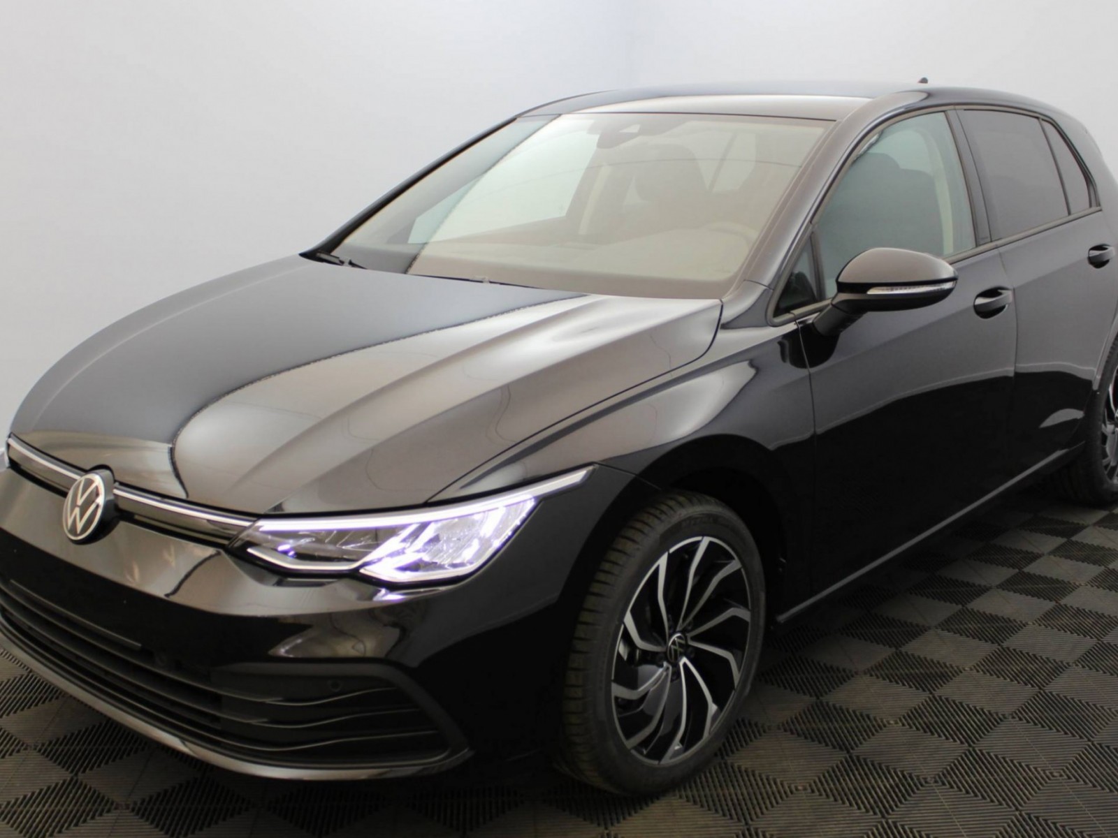 VOLKSWAGEN - GOLF - #184937 - 16