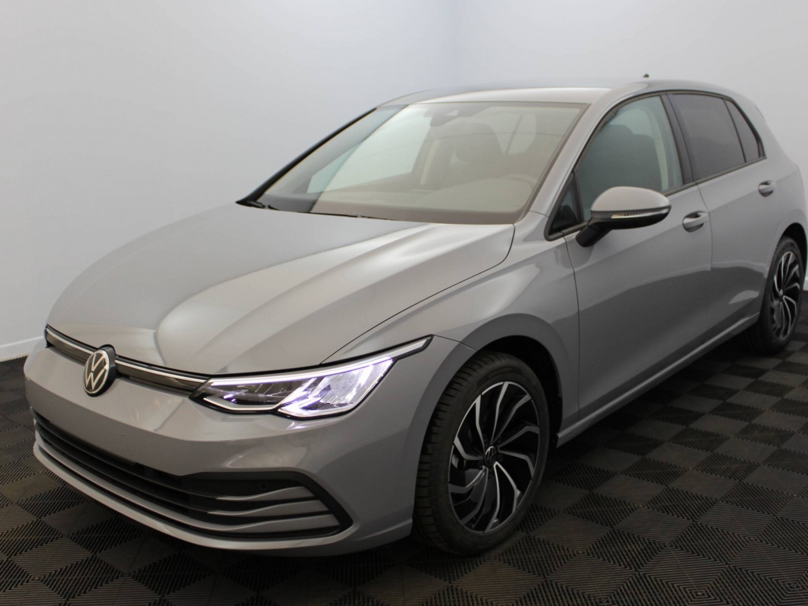 VOLKSWAGEN - GOLF - #184935 - 15