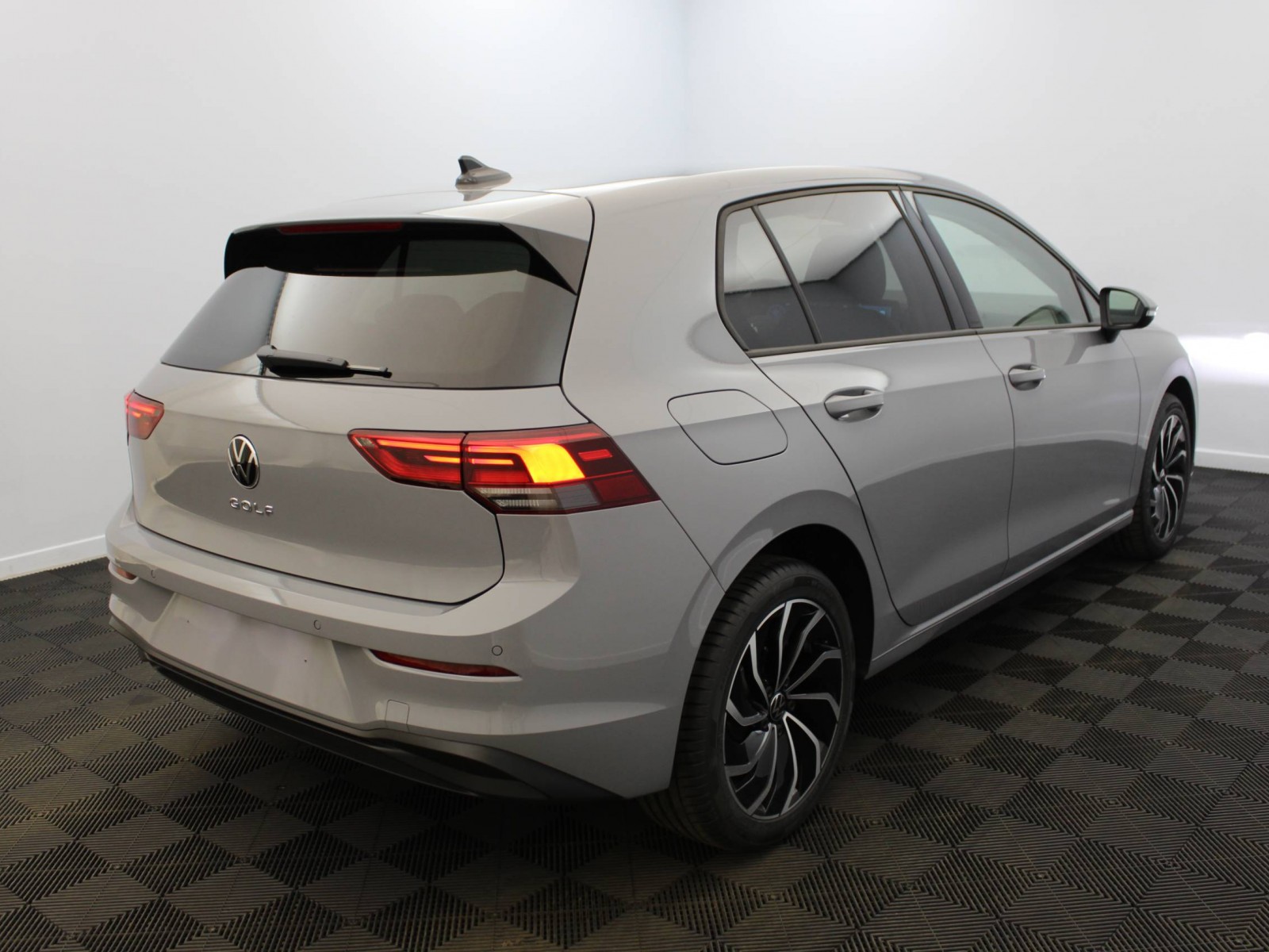 VOLKSWAGEN - GOLF - #184935 - 3