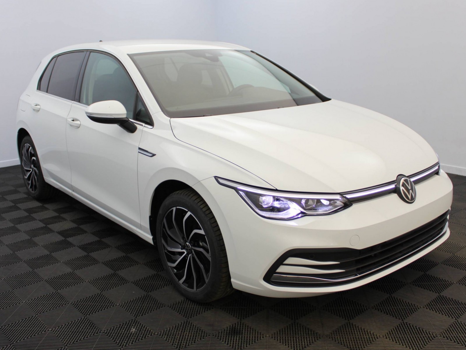 VOLKSWAGEN - GOLF - #185244 - 1